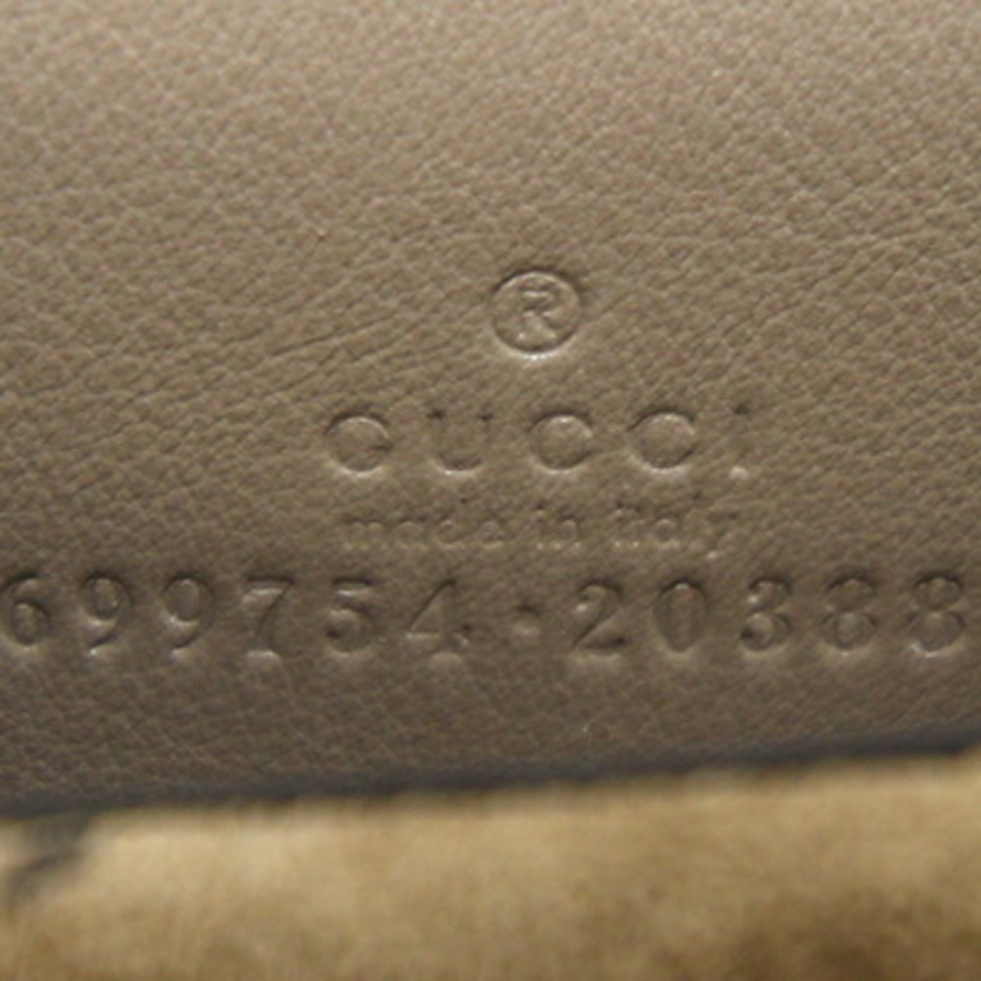 Gucci Beige Pvc Leather Pouch (Pre-Owned)