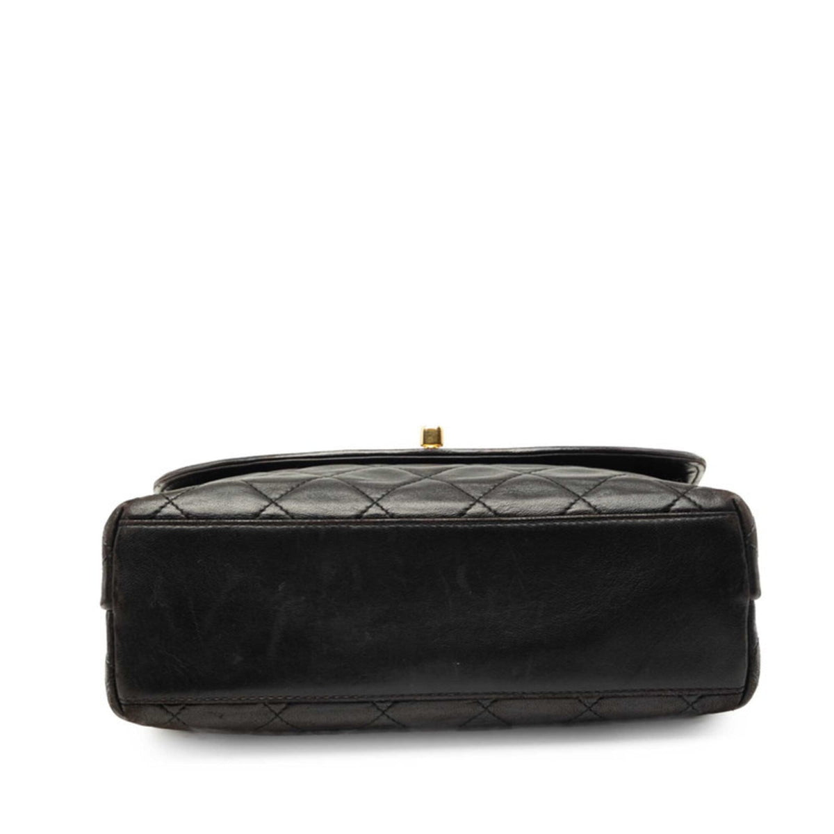 Chanel Matelasse Black Leather Shoulder Bag (Pre-Owned)