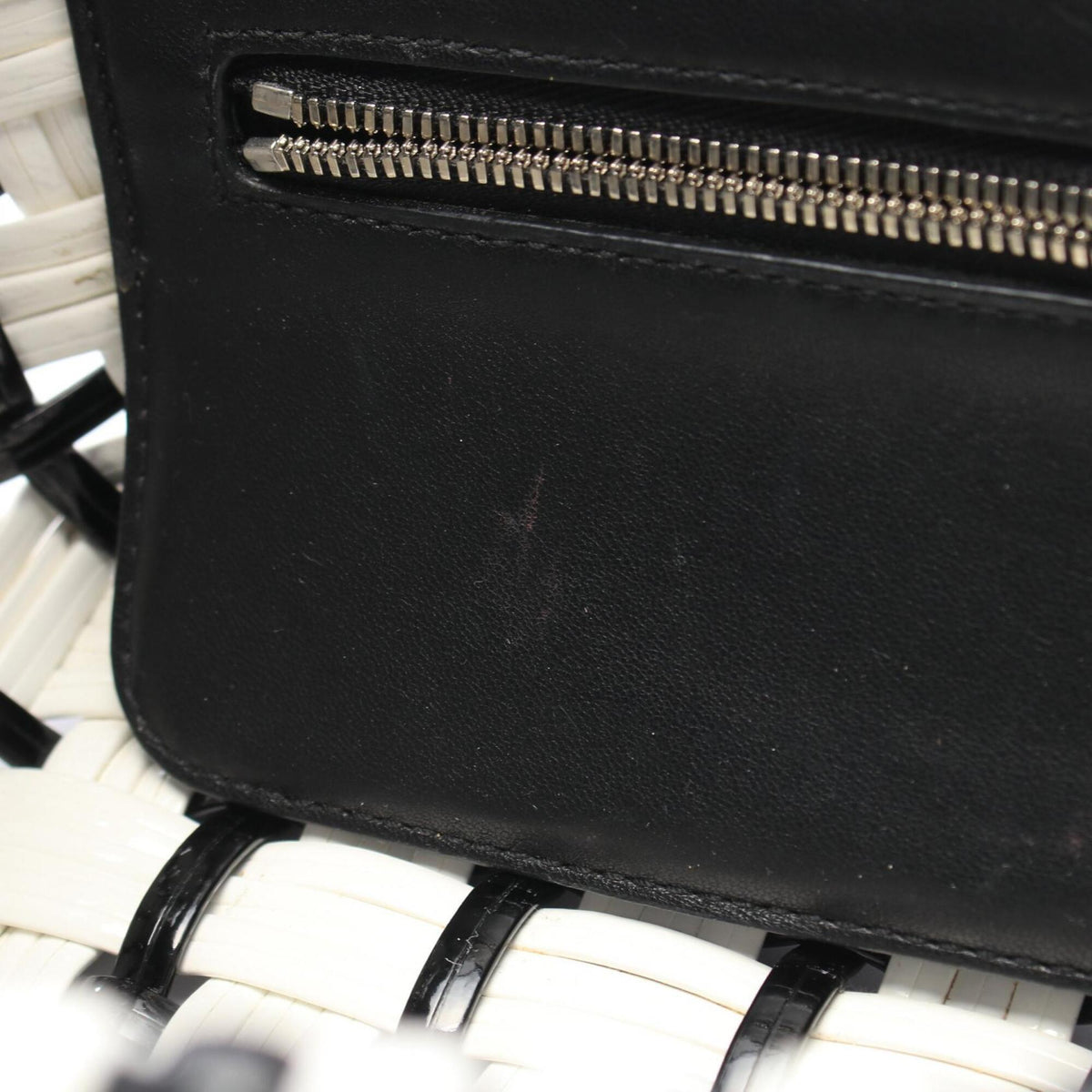 Balenciaga Black White Leather Basket Handbag (Pre-Owned)