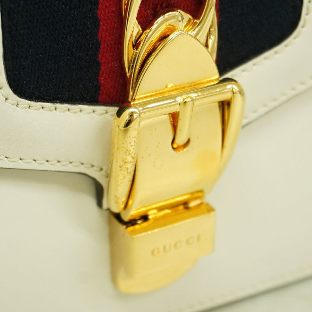 Gucci Ivory Leather Shoulder Bag (Pre-Owned)