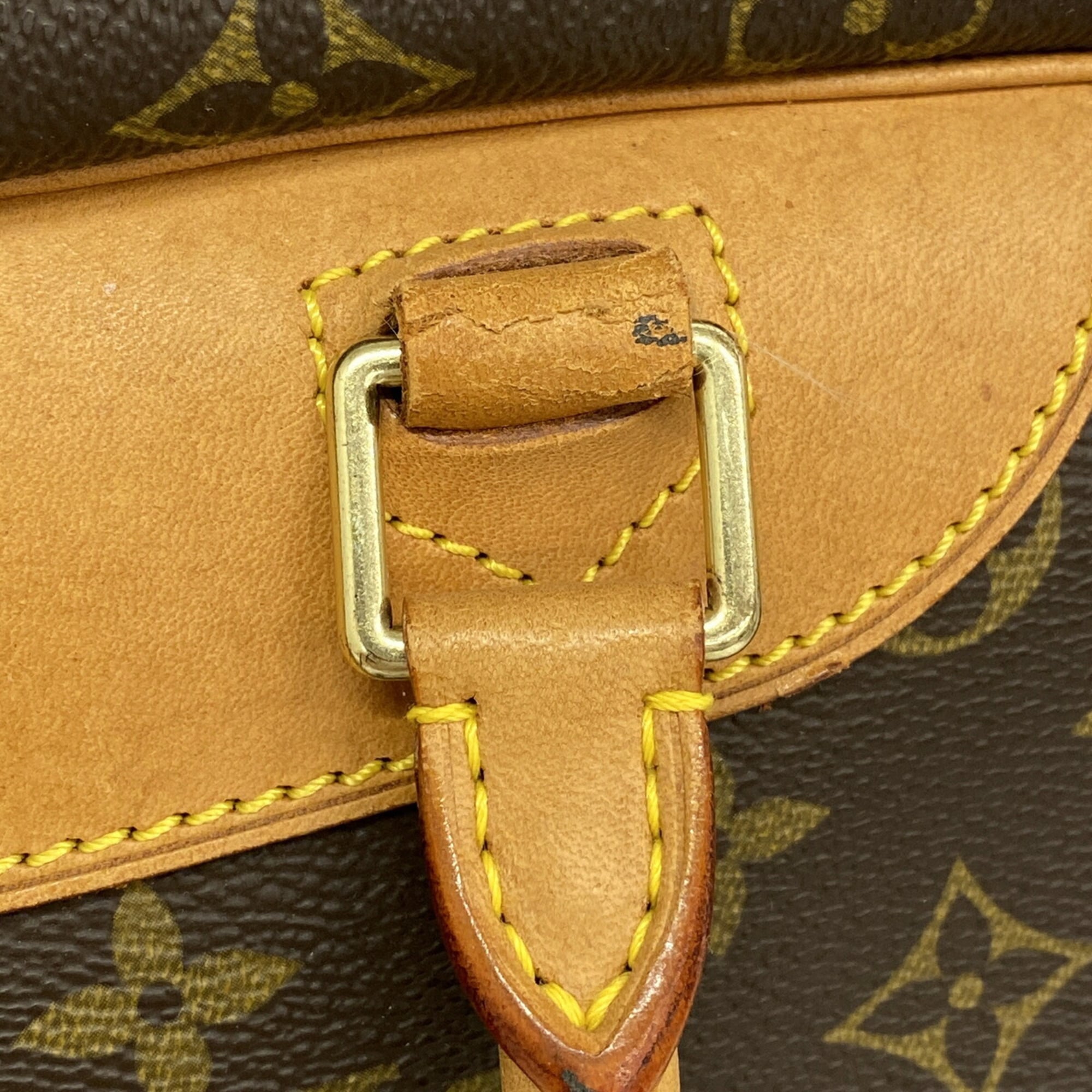 Louis Vuitton Brown Handbag (Pre-Owned)