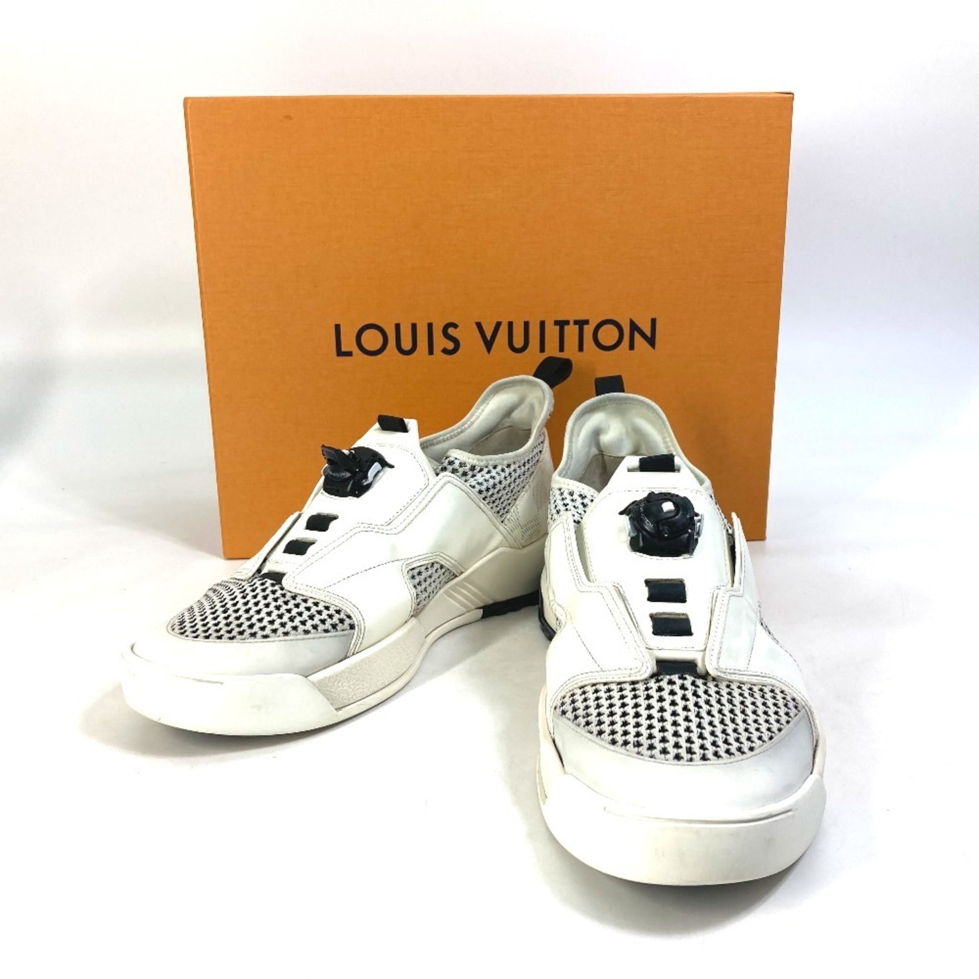 Louis Vuitton Black White Sneakers (Pre-Owned)
