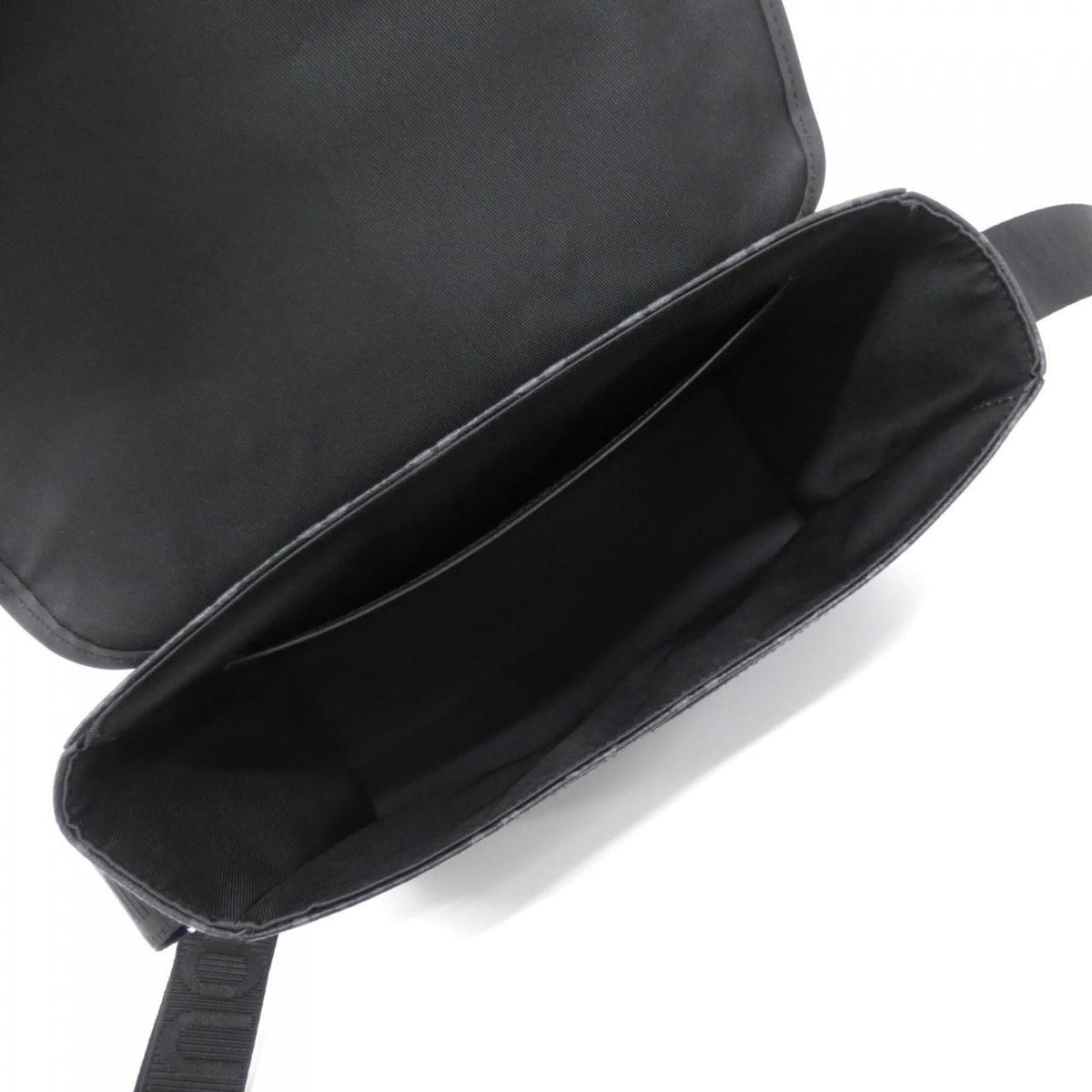 Louis Vuitton Black Coated Canvas Shoulder Bag (Pre-Owned)