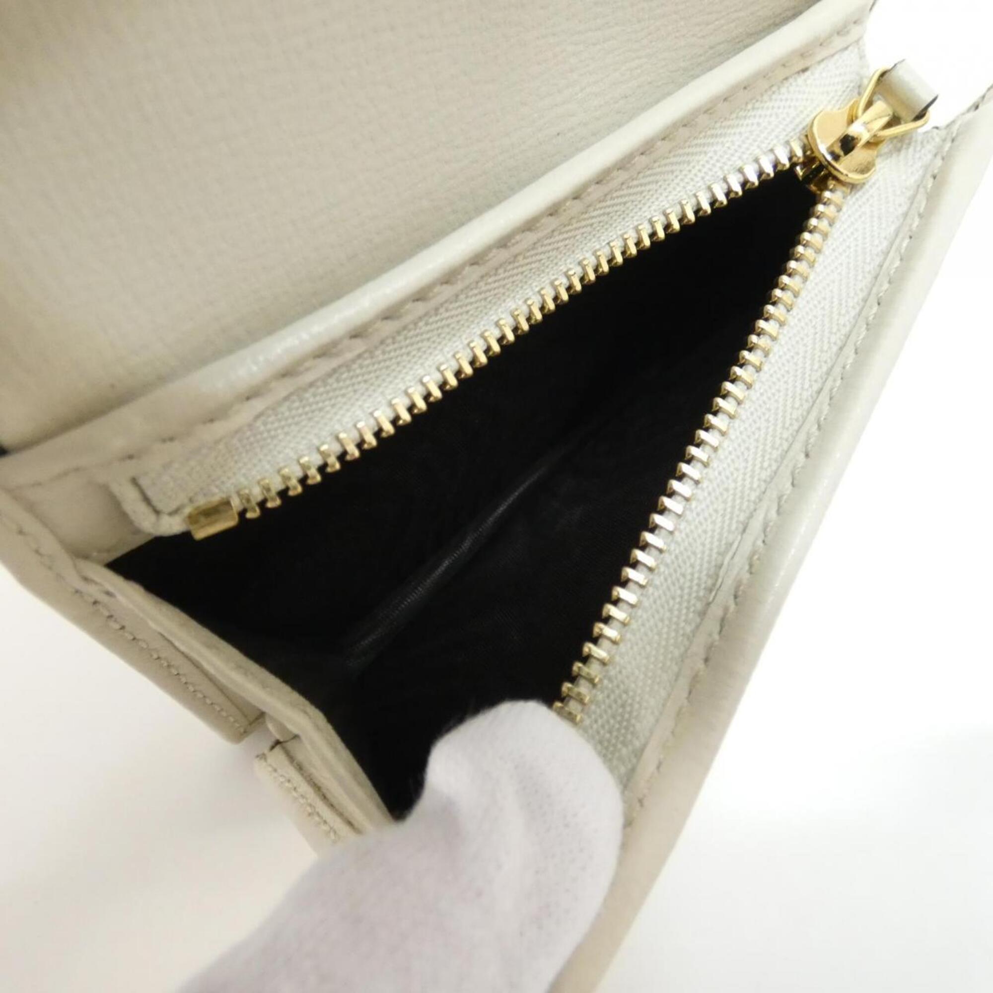 Gucci Beige White Gg Supreme Leather Wallet (Bi-Fold) (Pre-Owned)