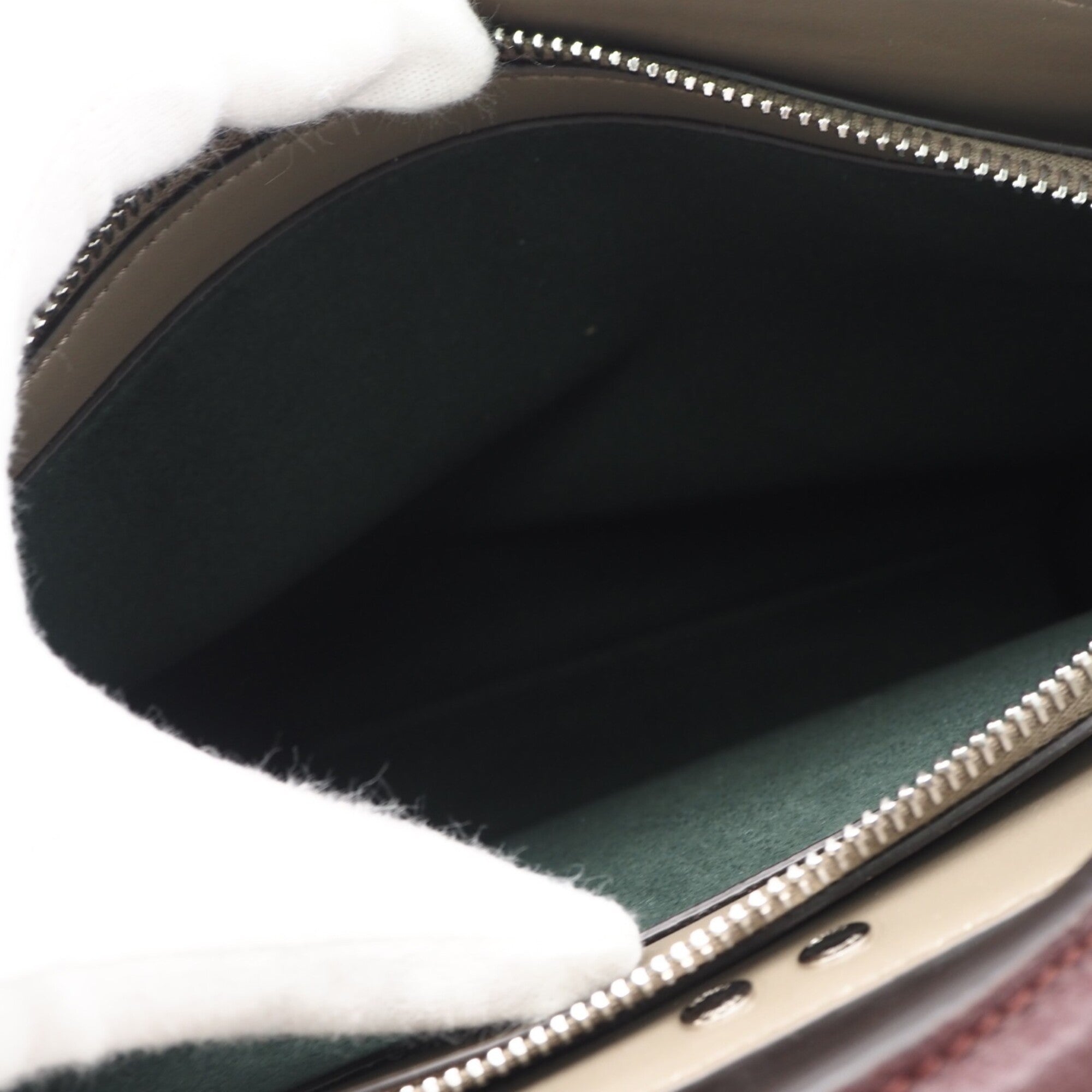 Fendi Peekaboo Bordeaux Leather Handbag (Pre-Owned)