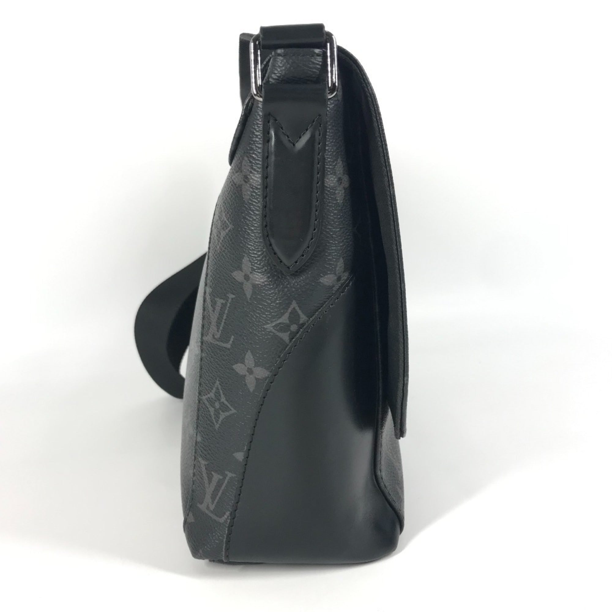 Louis Vuitton Black Monogram Eclipse Monogram Eclipse Messenger Bag Shoulder Bag (Pre-Owned)