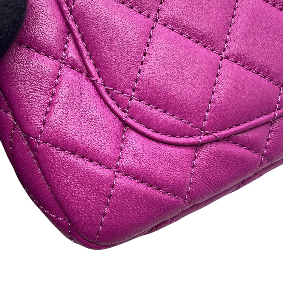 Chanel Purple Leather Handbag Shoulder Bag (Pre-Owned)