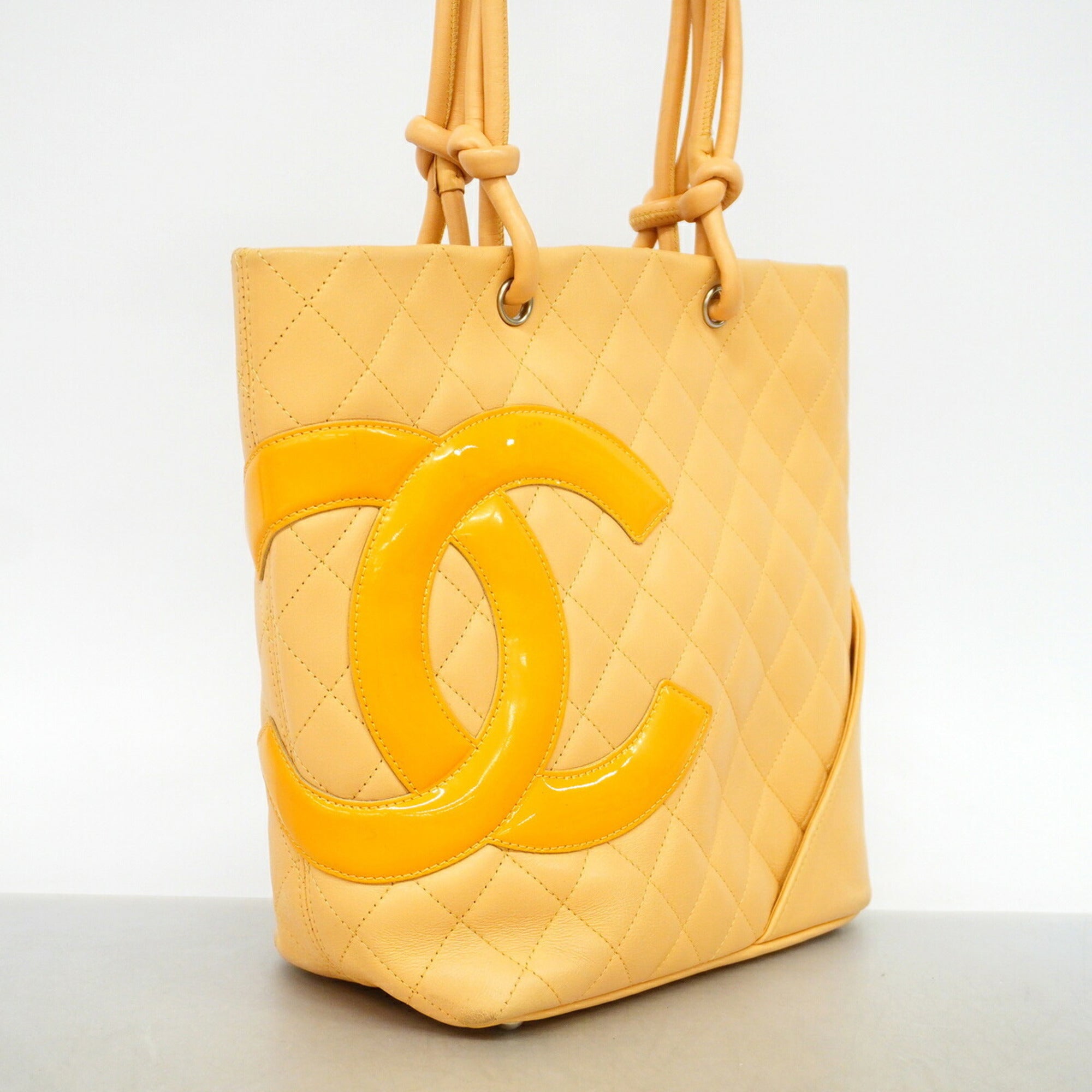 Chanel Beige Leather Tote Bag (Pre-Owned)