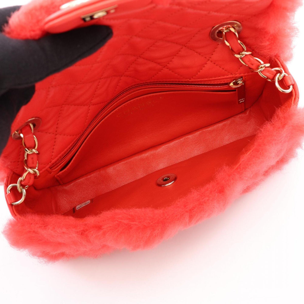 Chanel Red Color Leather Handbag Shoulder Bag (Pre-Owned)