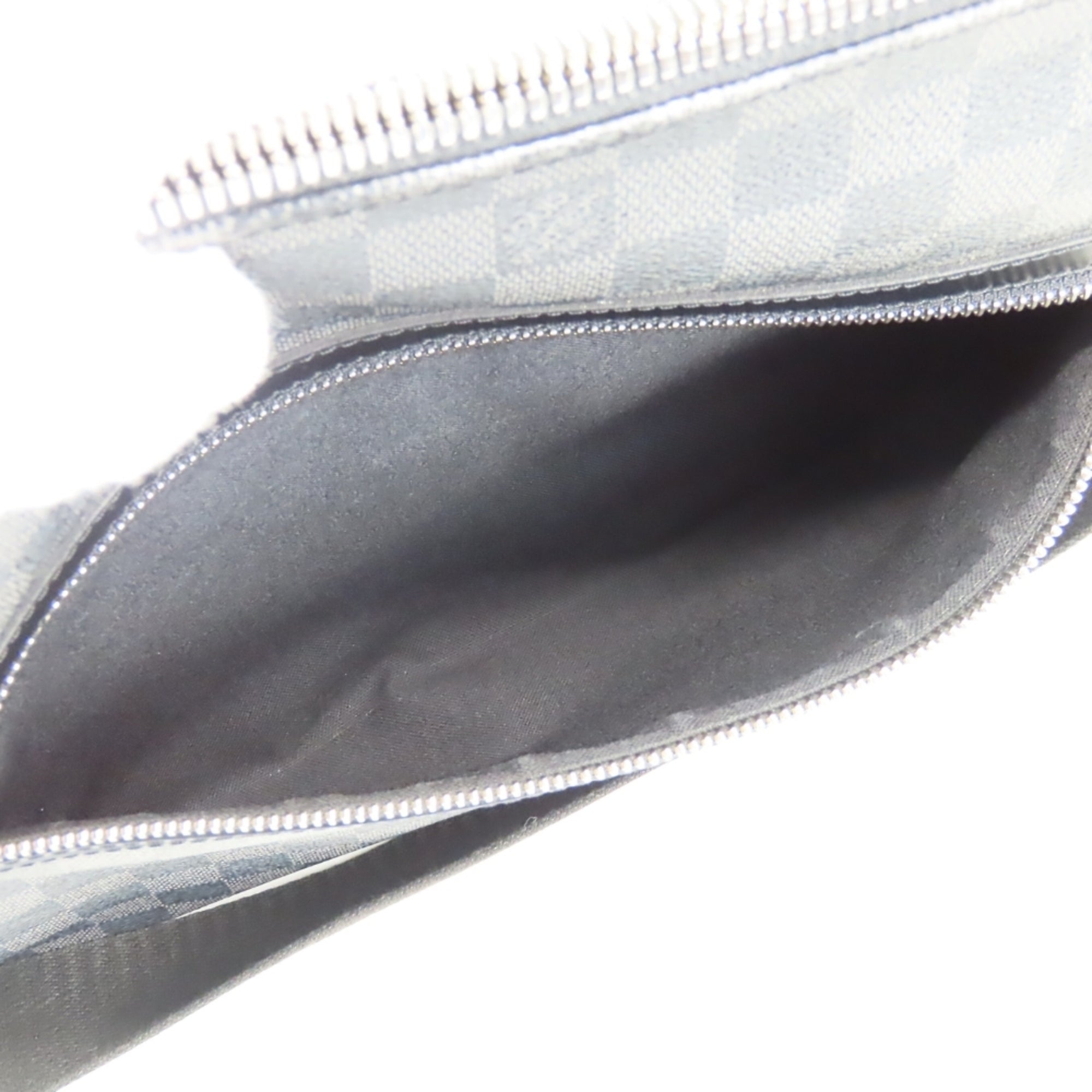 Louis Vuitton Black Dark Gray Damier Graphite Shoulder Bag (Pre-Owned)
