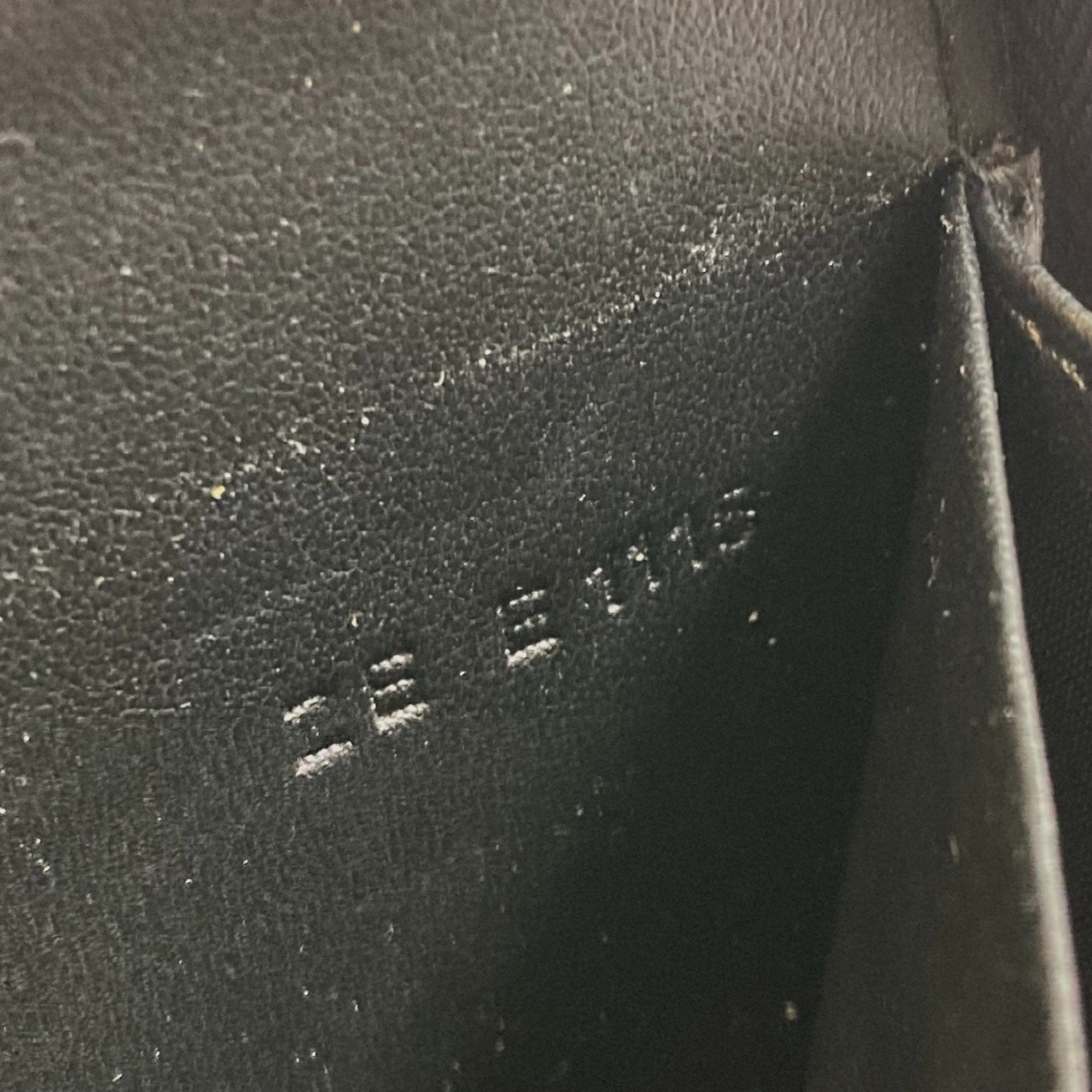 Givenchy Black Leather Long Wallet (Bi-Fold) (Pre-Owned)