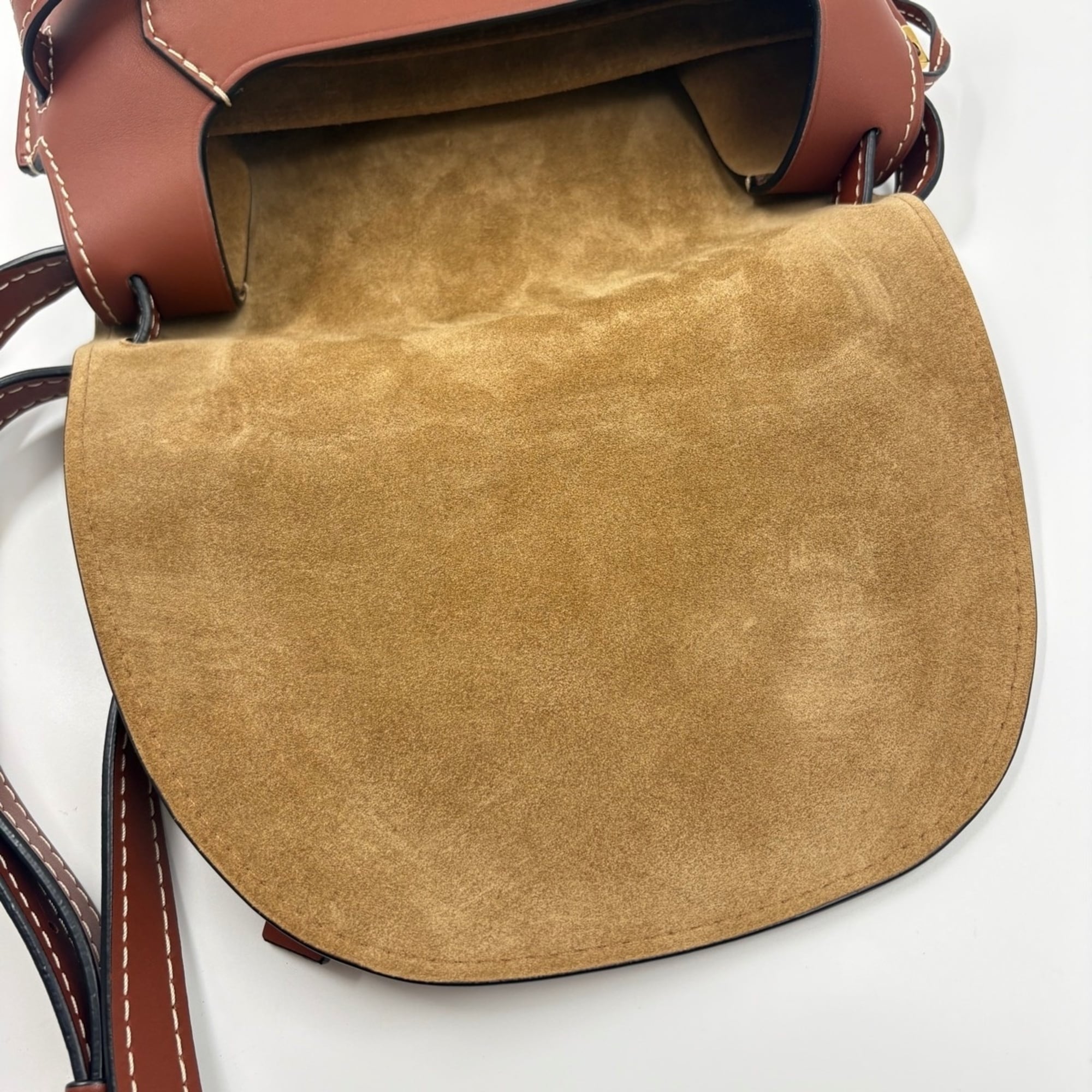 Loewe Brown Shoulder Bag (Pre-Owned)