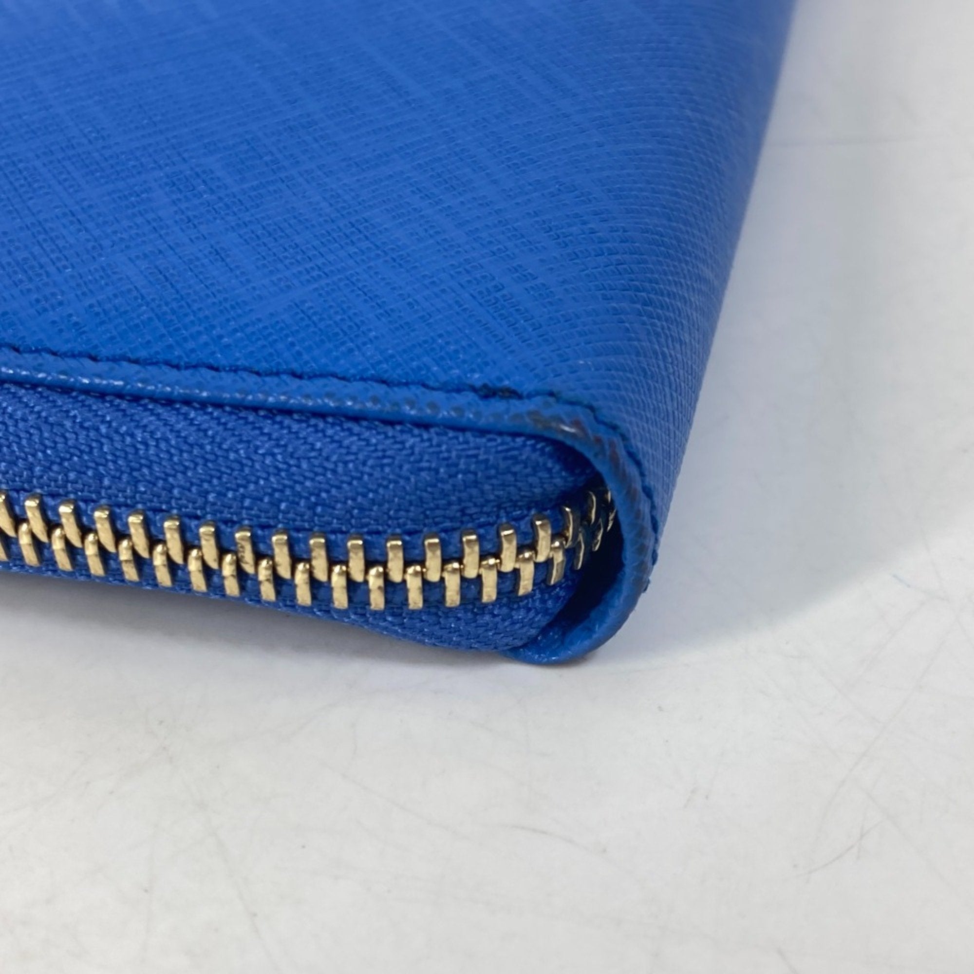 Salvatore Ferragamo Blue Leather Long Wallet (Bi-Fold) (Pre-Owned)