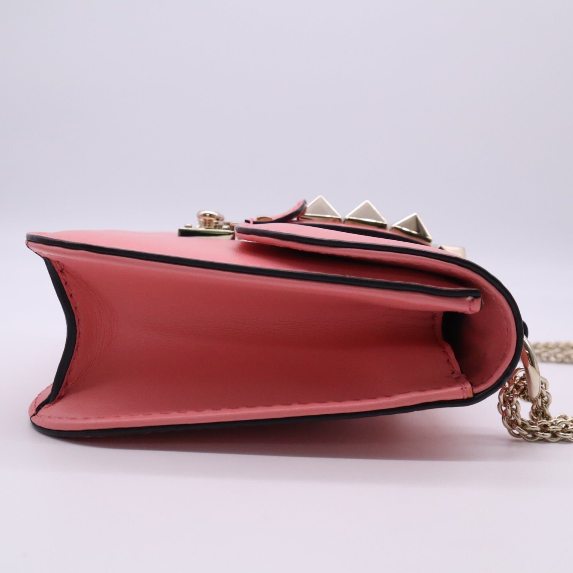 Valentino Pink Leather Shoulder Bag (Pre-Owned)