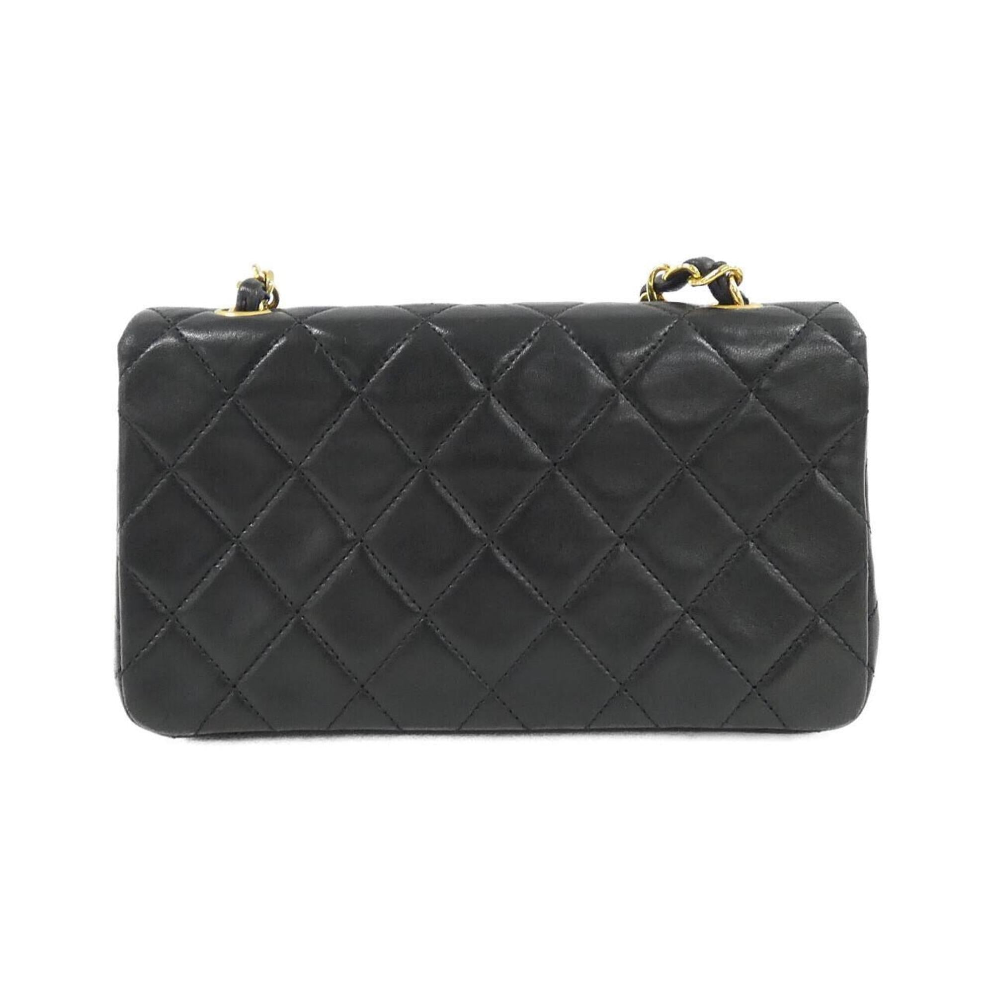Chanel Black Leather Shoulder Bag (Pre-Owned)