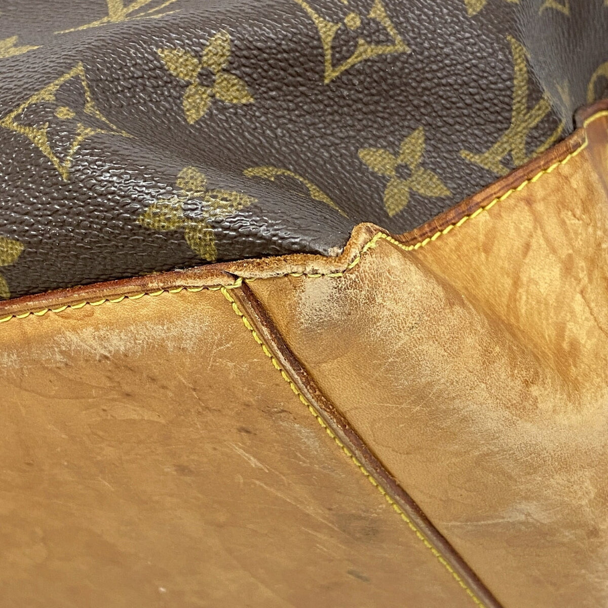 Louis Vuitton Brown Tote Bag (Pre-Owned)