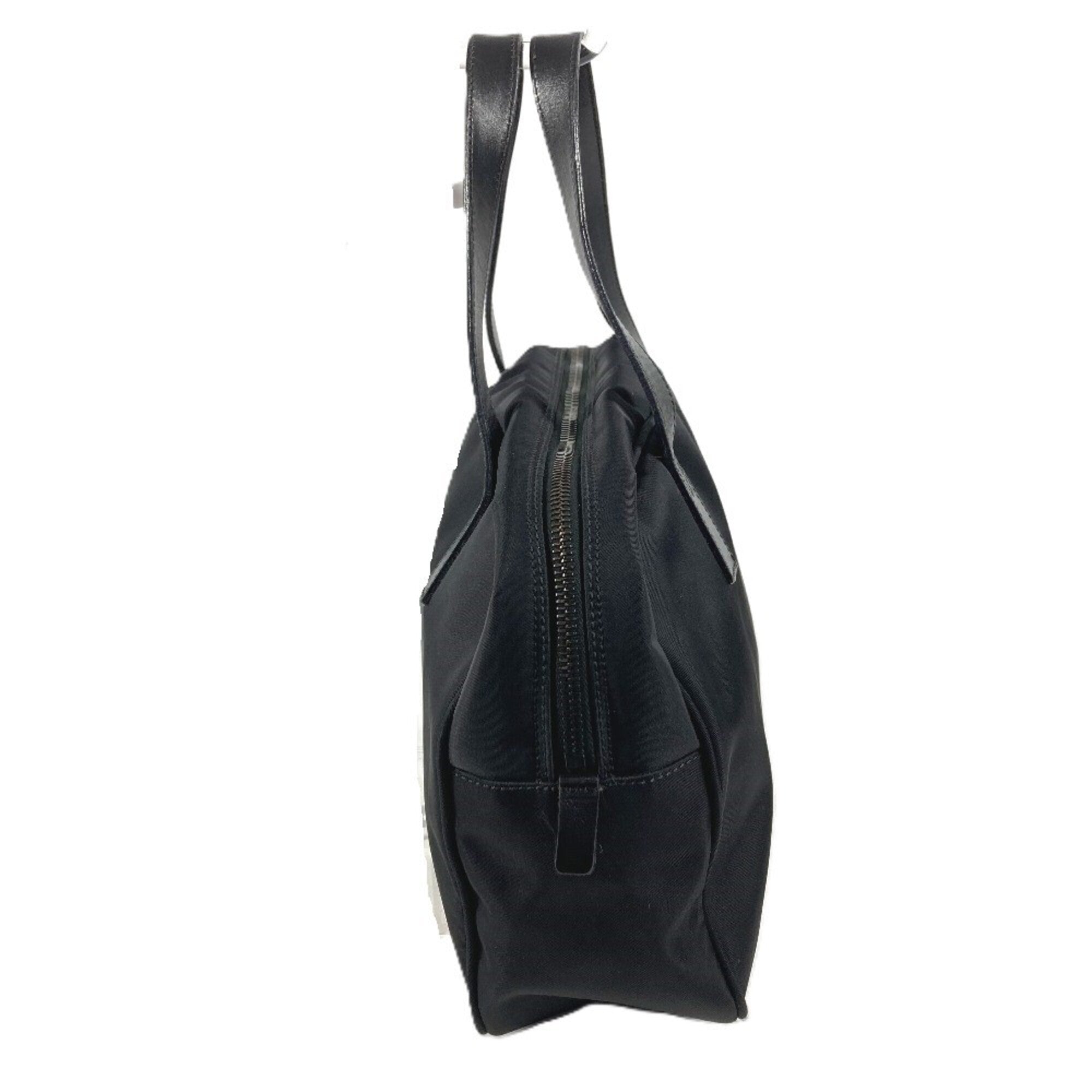Fendi Black Nylon Handbag (Pre-Owned)