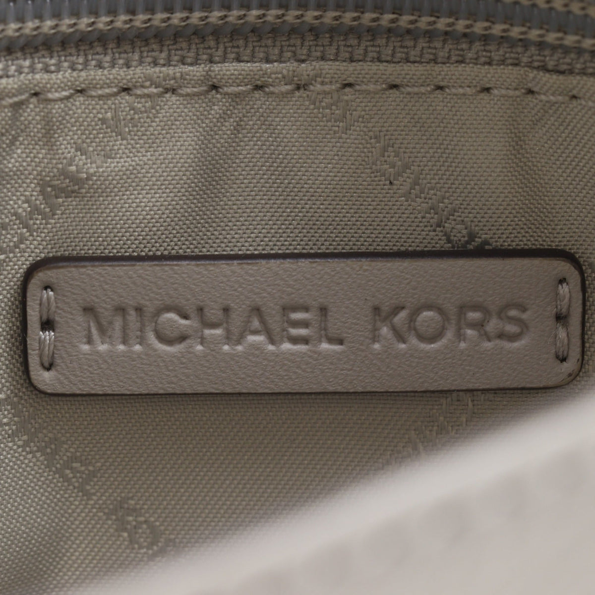 Michael Kors Gray Leather Shoulder Bag (Pre-Owned)