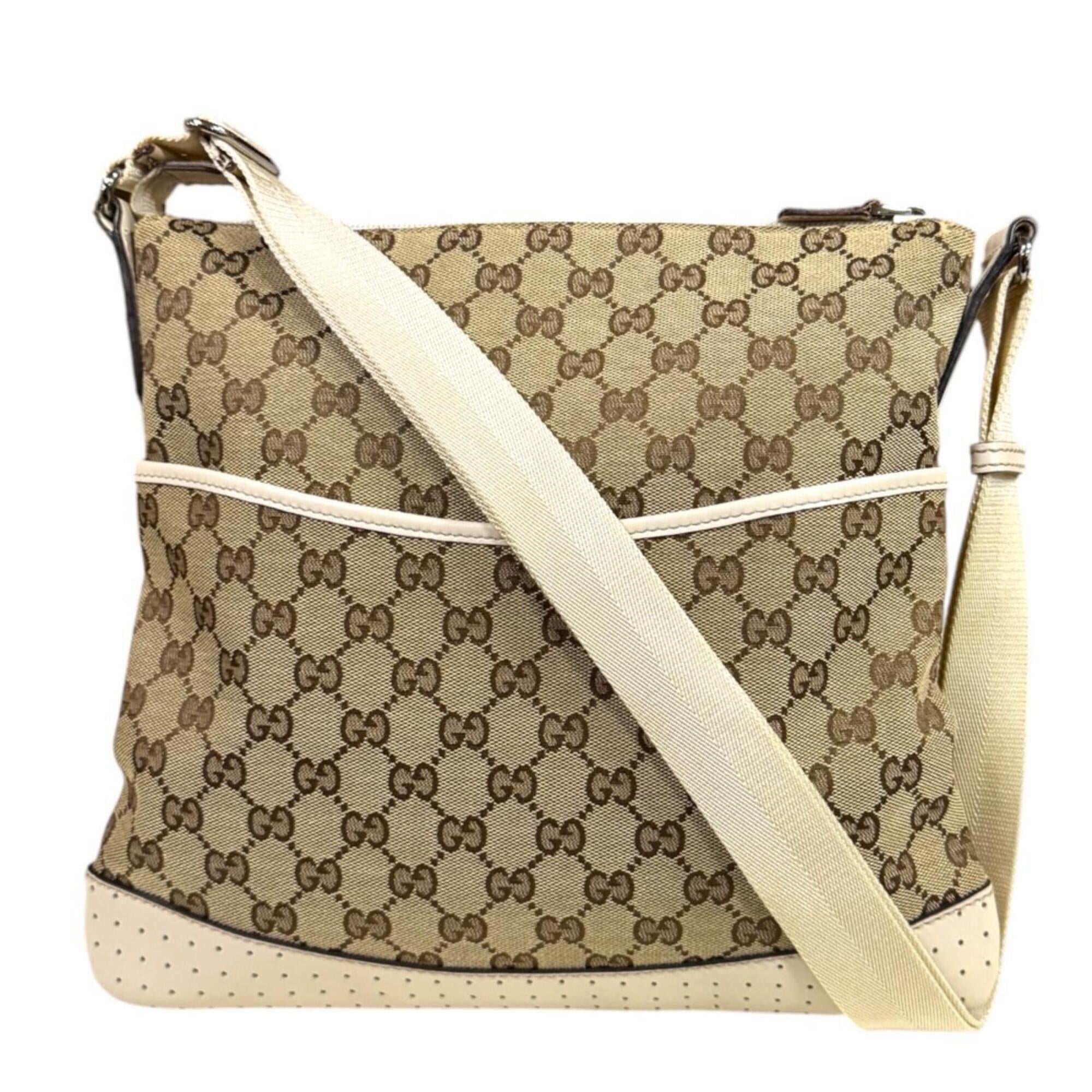Gucci Beige White Gg Canvas Shoulder Bag (Pre-Owned)