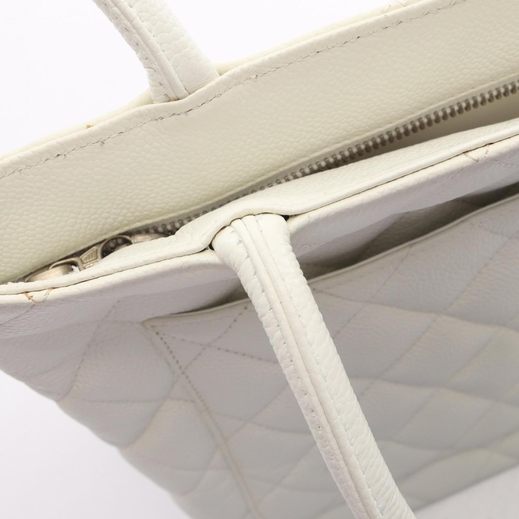 Chanel White Grained Calfskin Handbag Tote Bag (Pre-Owned)