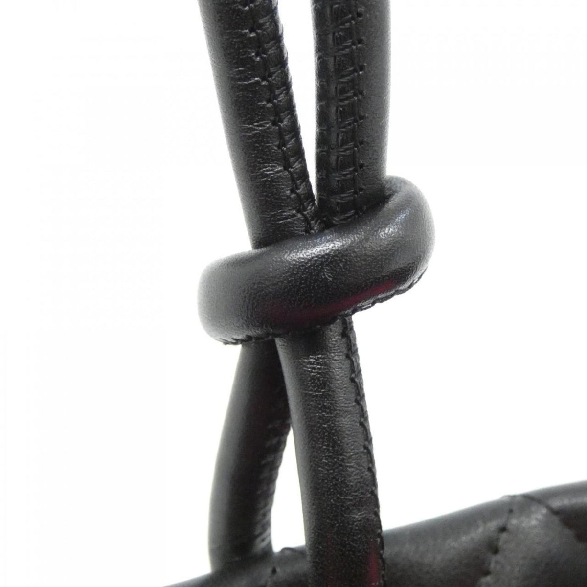 Chanel Black Leather Handbag (Pre-Owned)