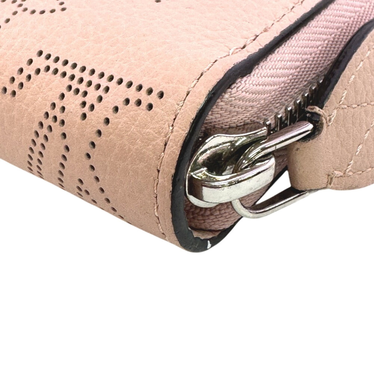 Louis Vuitton Pink Leather (Pre-Owned)