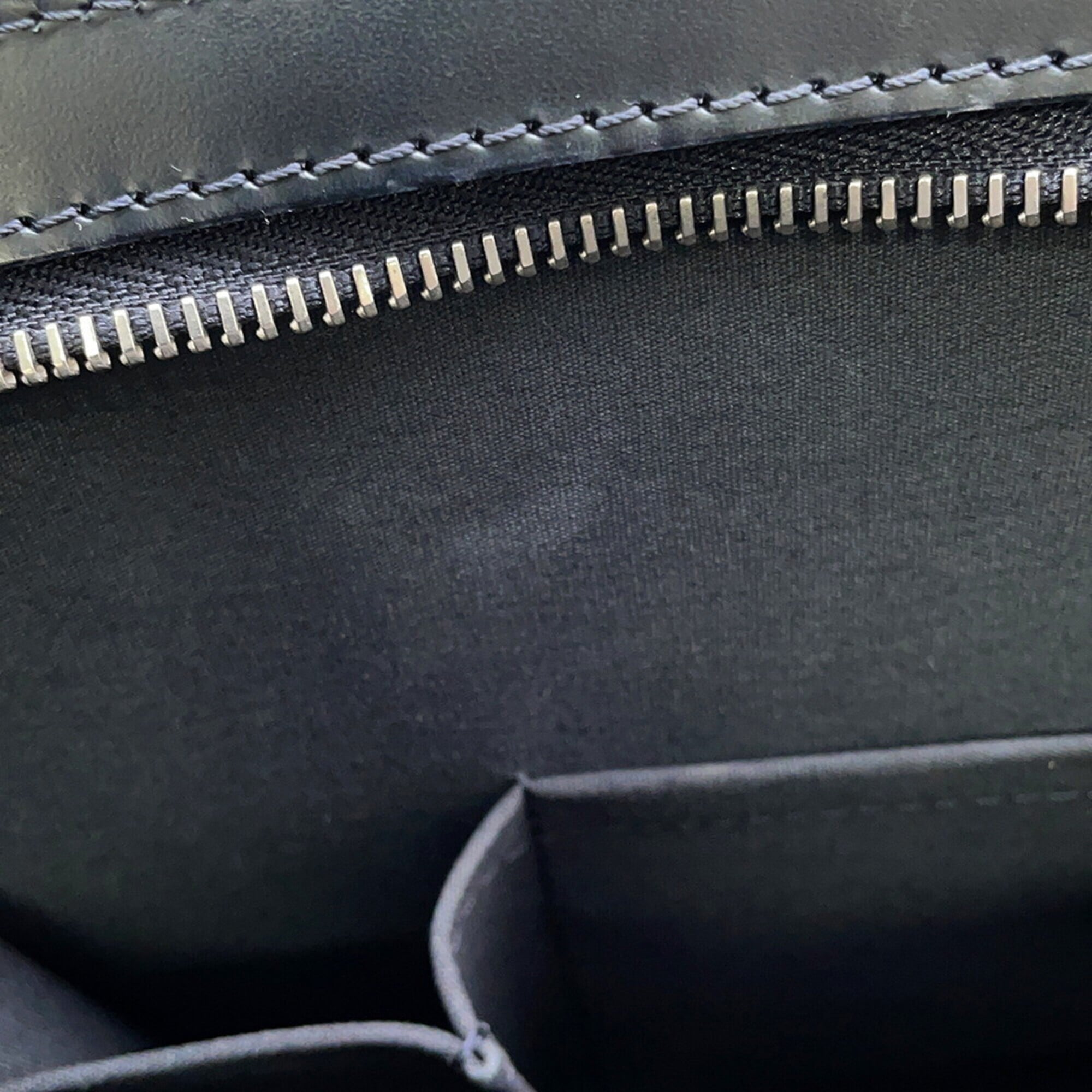 Louis Vuitton Epi Black Noir Epi Leather Handbag Tote Bag (Pre-Owned)