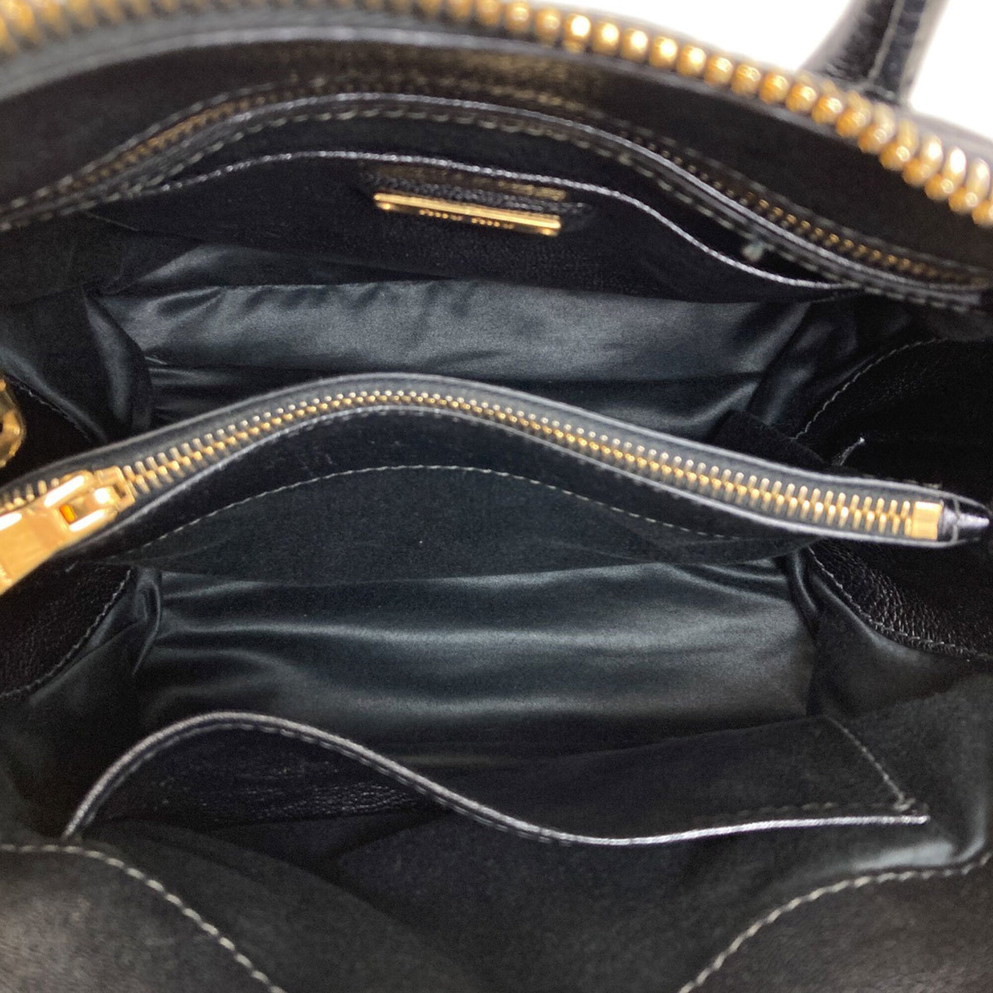 Miu Miu Black Leather Handbag (Pre-Owned)