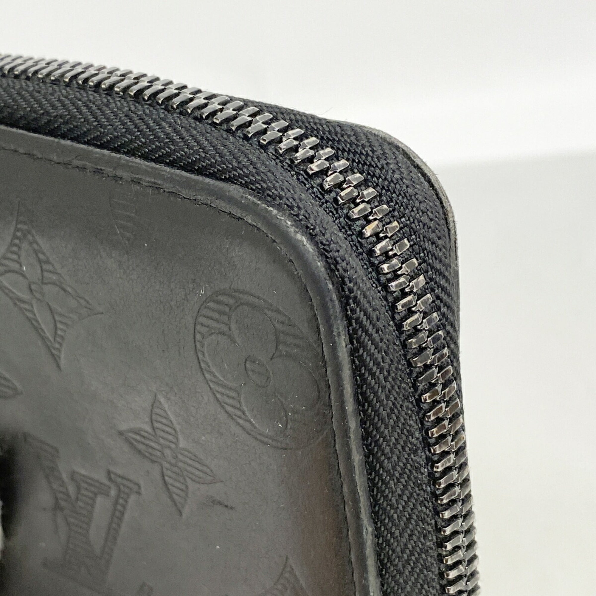 Louis Vuitton Noir Long Wallet (Bi-Fold) (Pre-Owned)