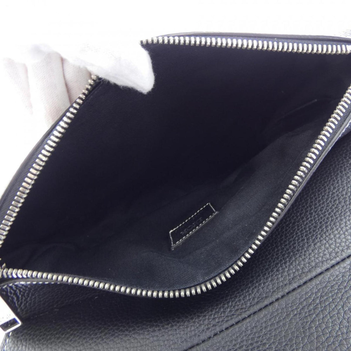 Christian Dior Black Leather Handbag (Pre-Owned)