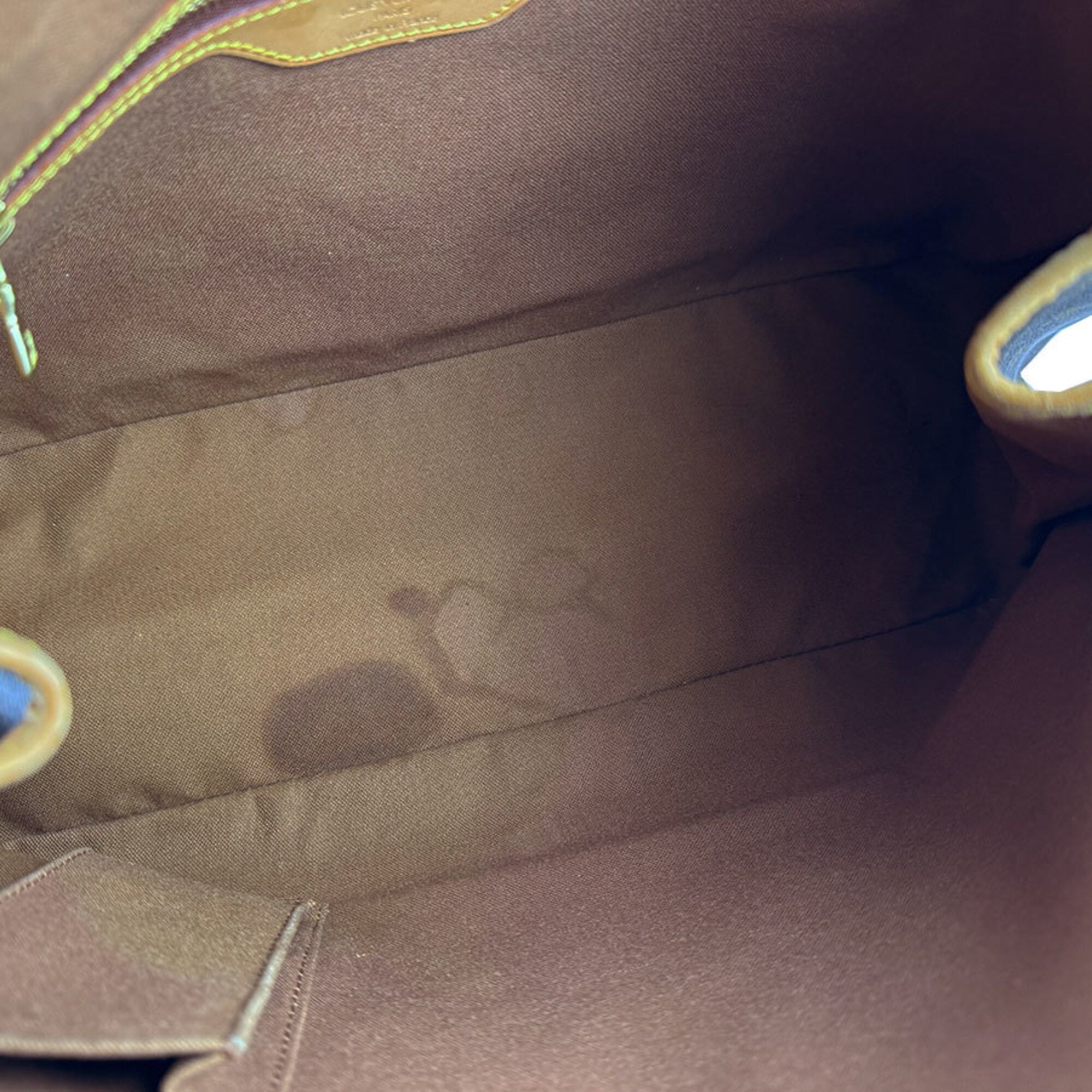 Louis Vuitton Brown Monogram Monogram Shoulder Bag (Pre-Owned)