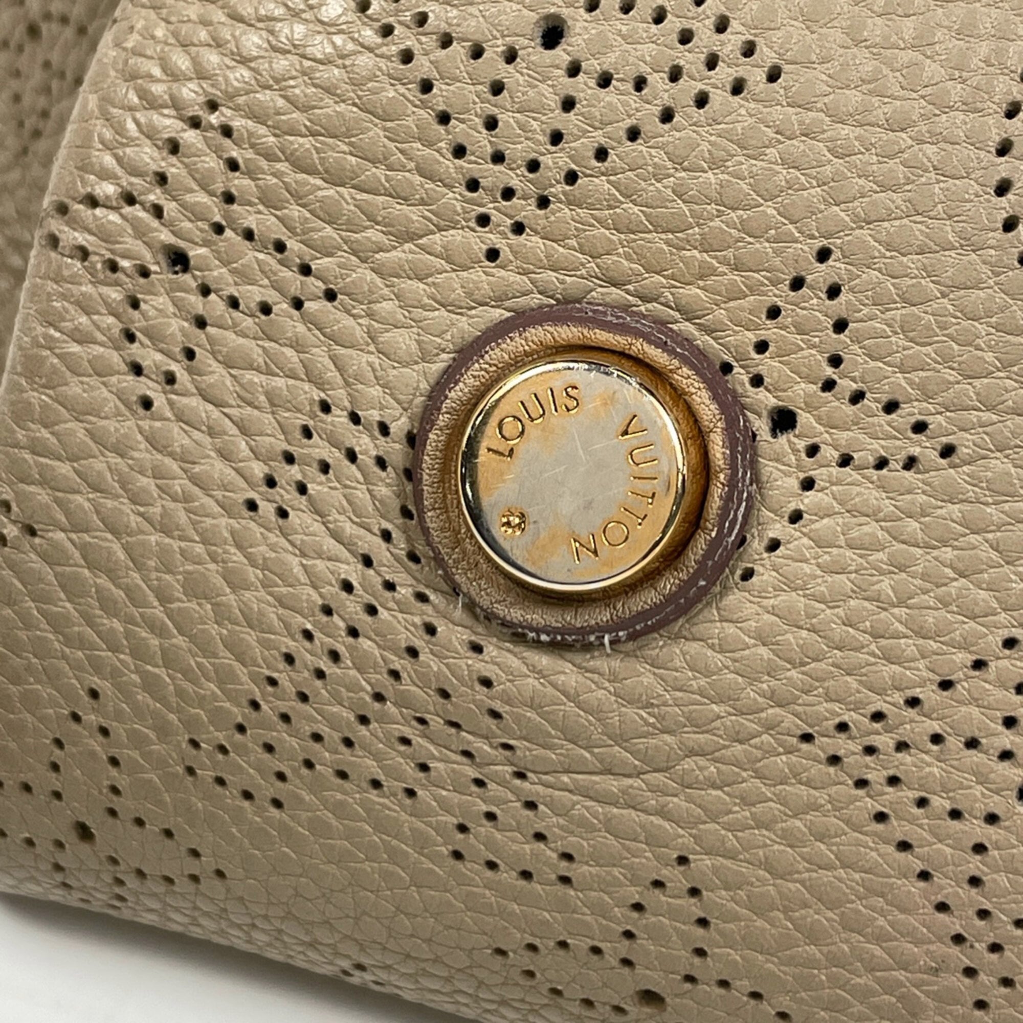 Louis Vuitton Beige Opal Monogram Mahina Leather Tote Bag (Pre-Owned)