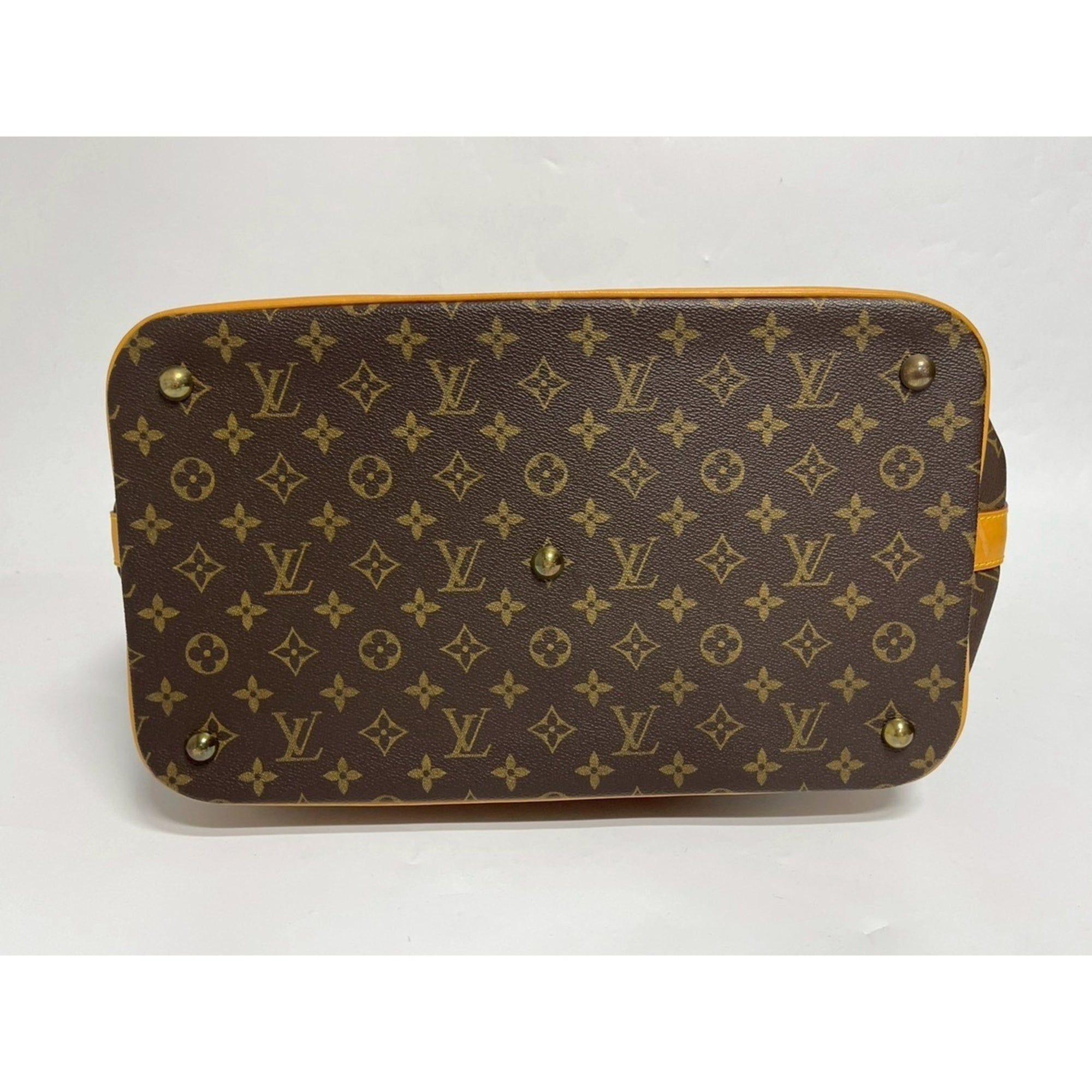 Louis Vuitton Brown Handbag (Pre-Owned)