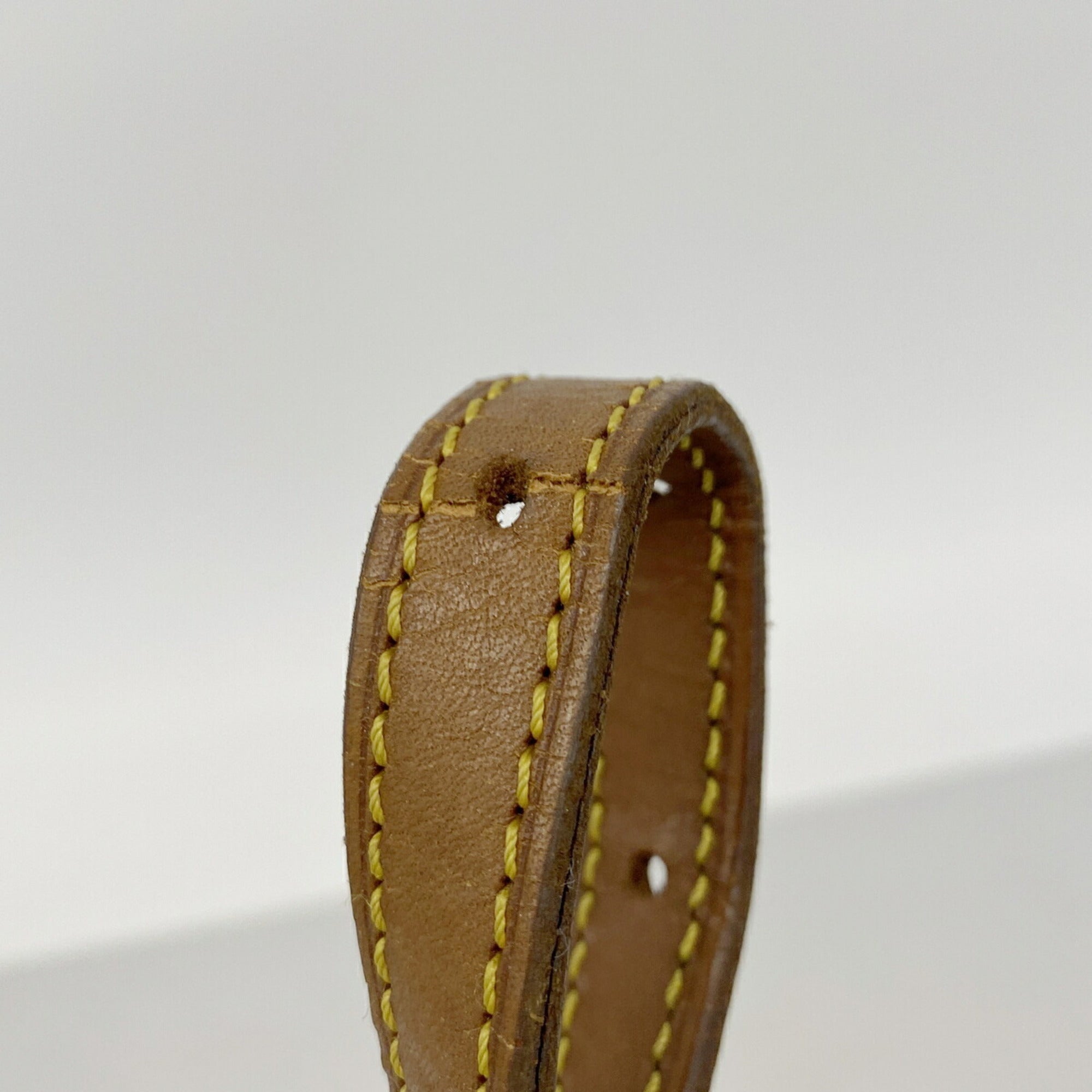Louis Vuitton Brown Shoulder Bag (Pre-Owned)