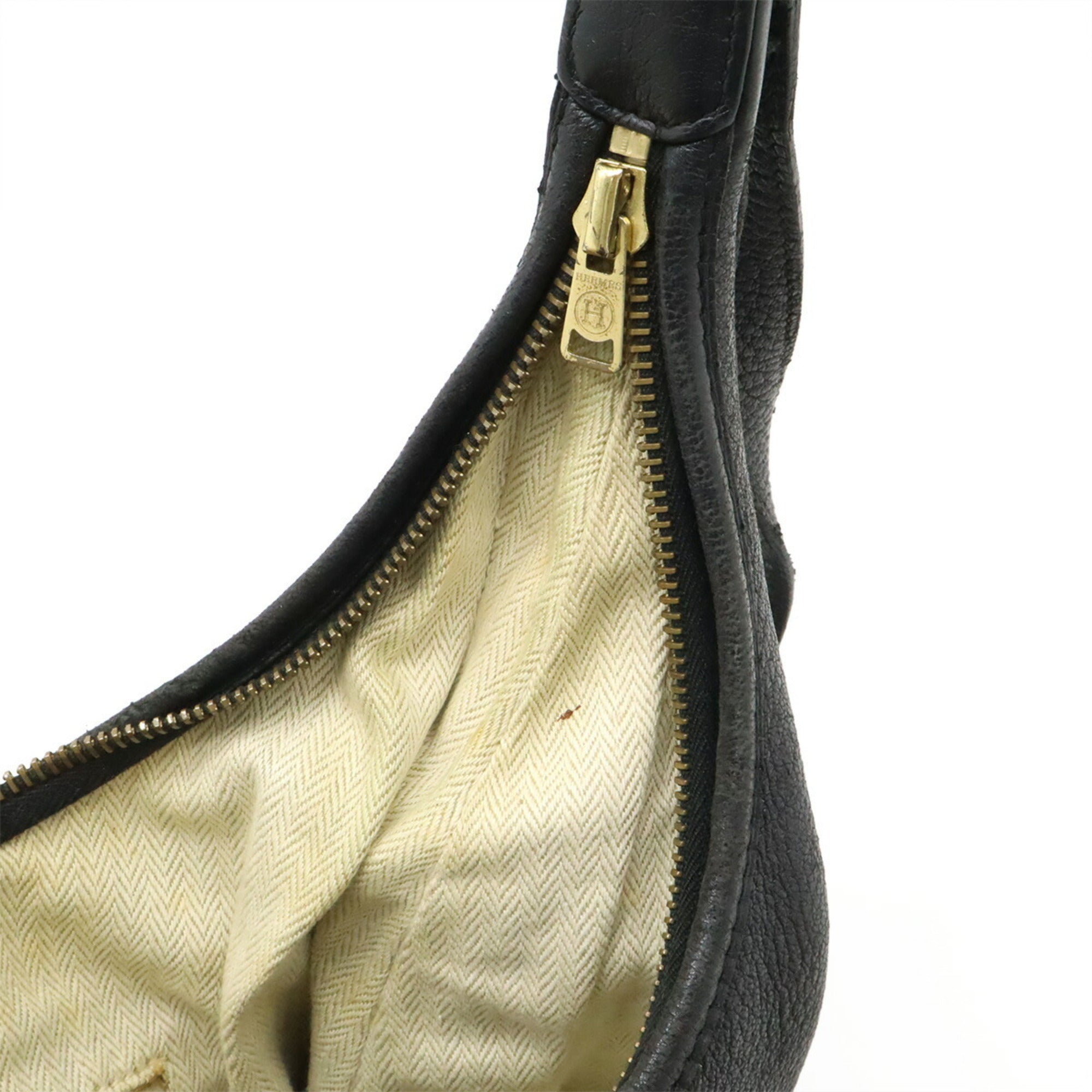 Hermes Black Taurillon Clemence Leather Shoulder Bag (Pre-Owned)