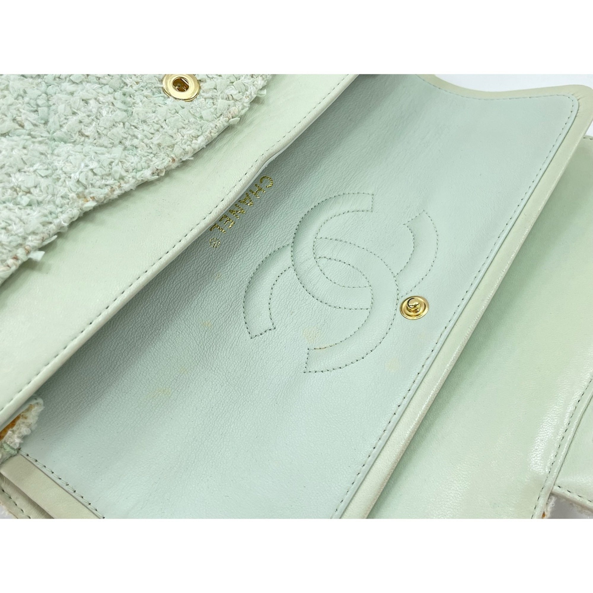 Chanel Blue Shoulder Bag (Pre-Owned)