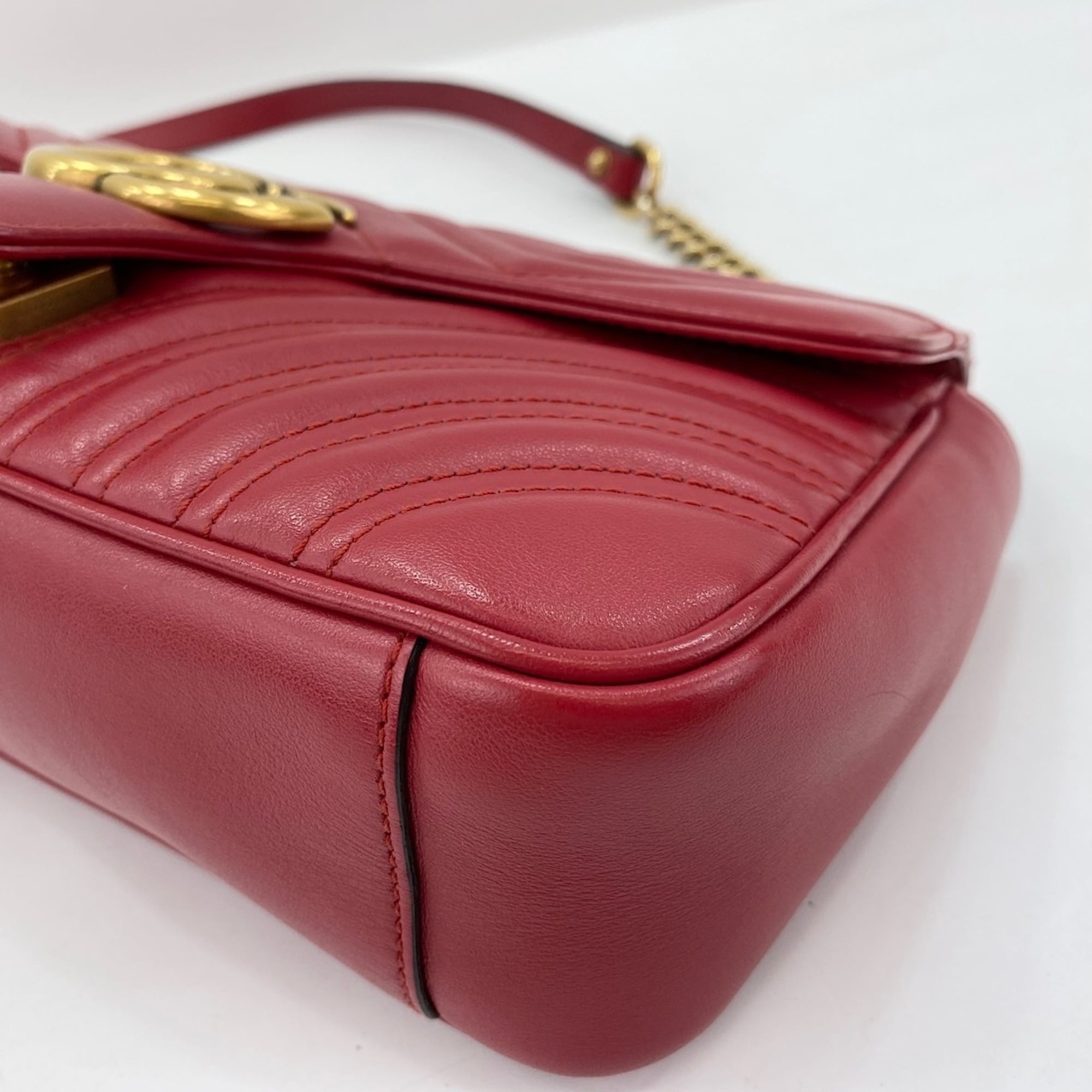 Gucci Red Color Leather Shoulder Bag (Pre-Owned)