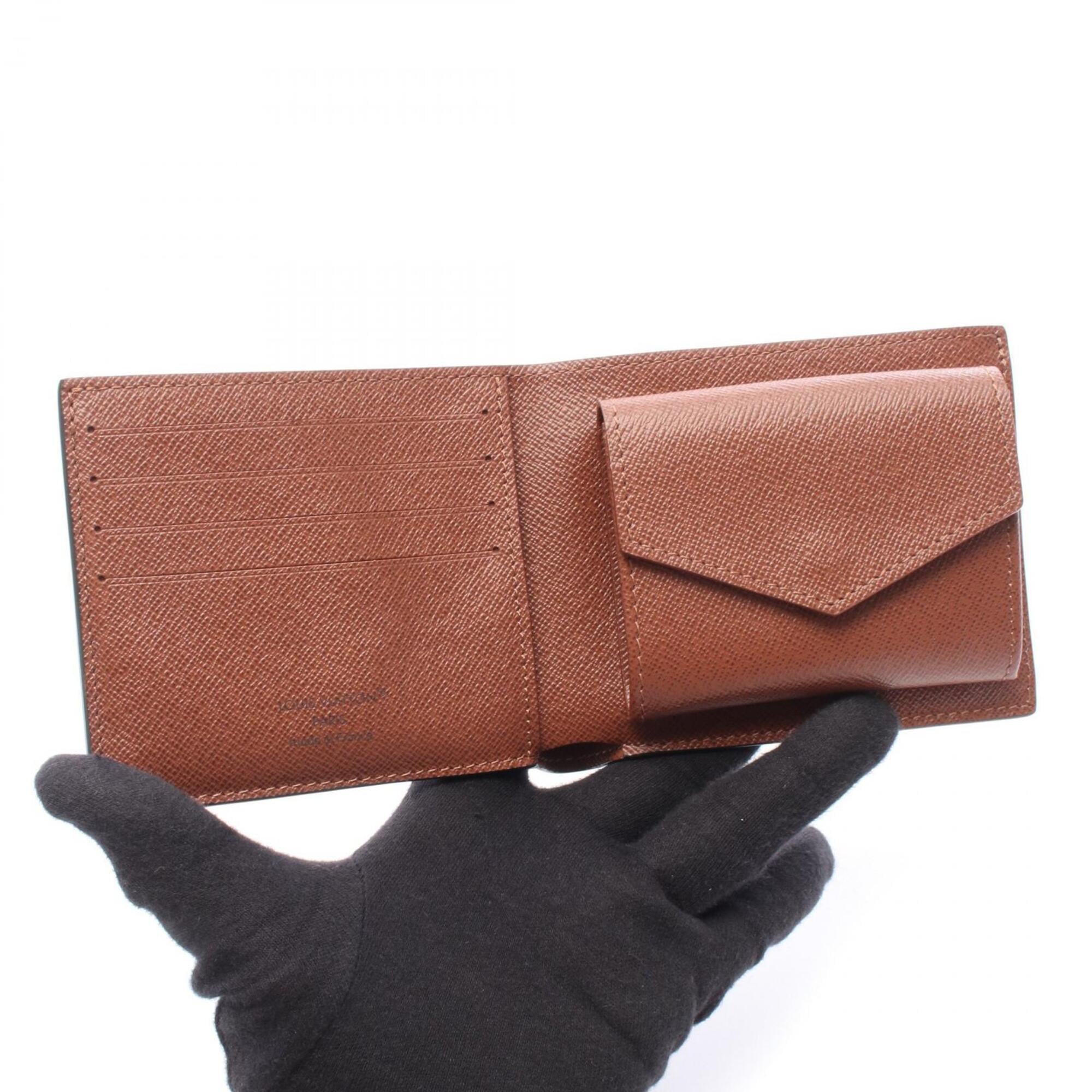 Louis Vuitton Brown Coated Canvas Pvc Wallet (Bi-Fold) (Pre-Owned)