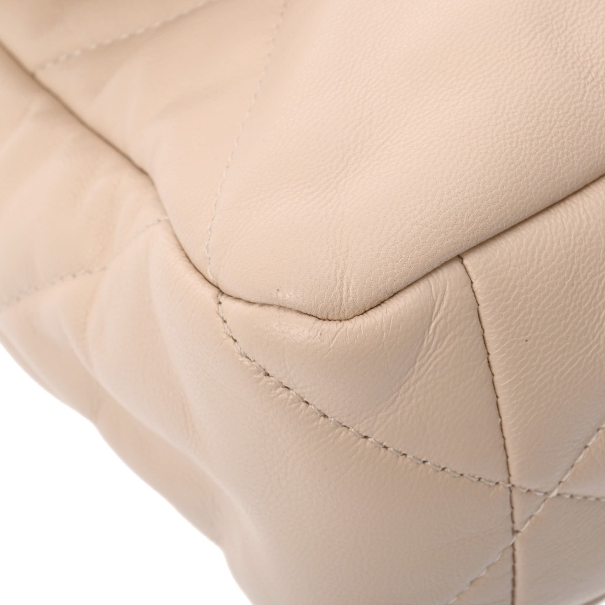 Chanel Beige Leather Handbag Shoulder Bag (Pre-Owned)