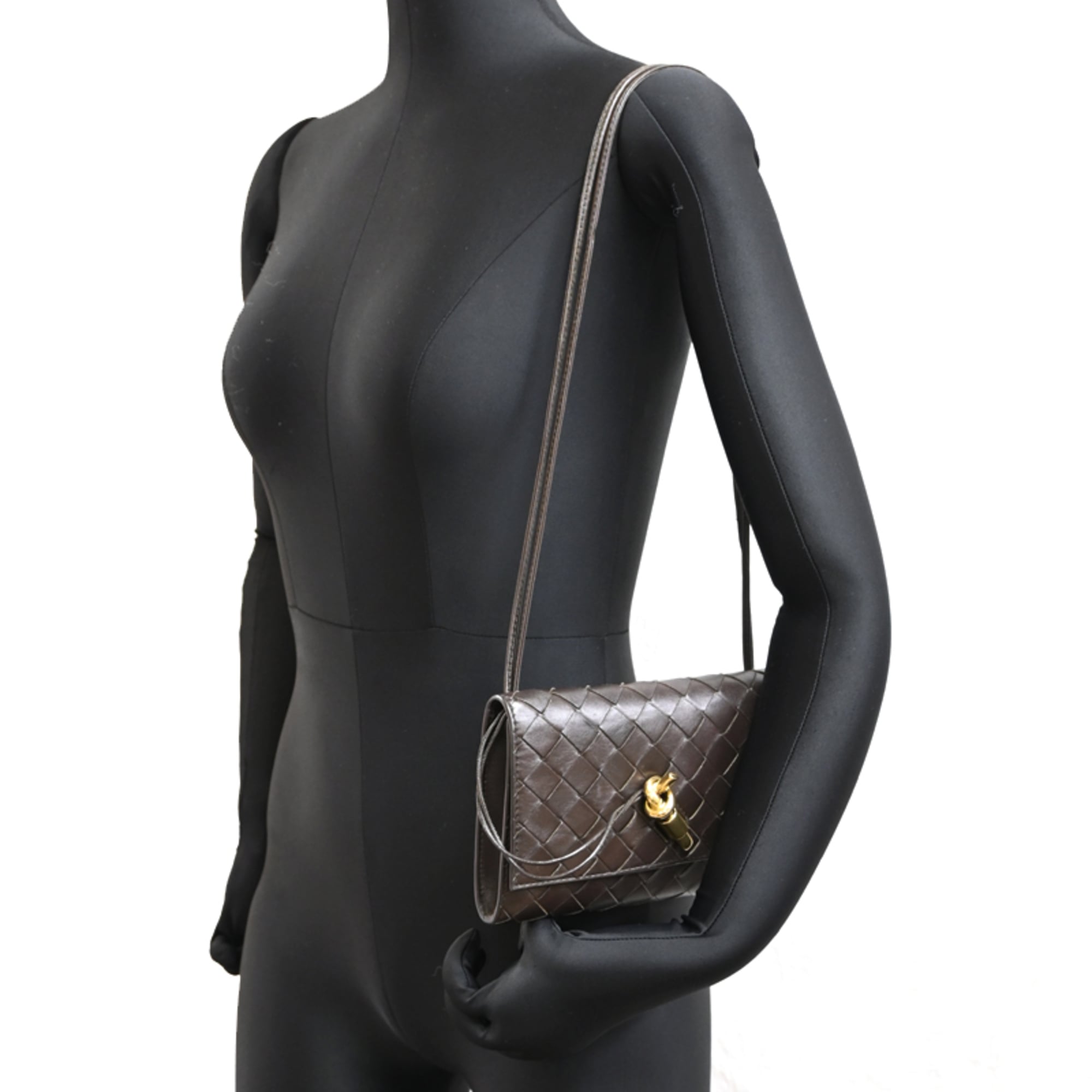 Bottega Veneta Leather Pouch Shoulder Bag (Pre-Owned)