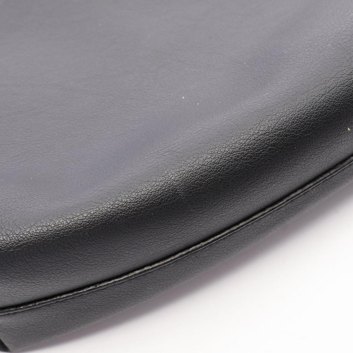 Saint Laurent Black Leather Handbag (Pre-Owned)
