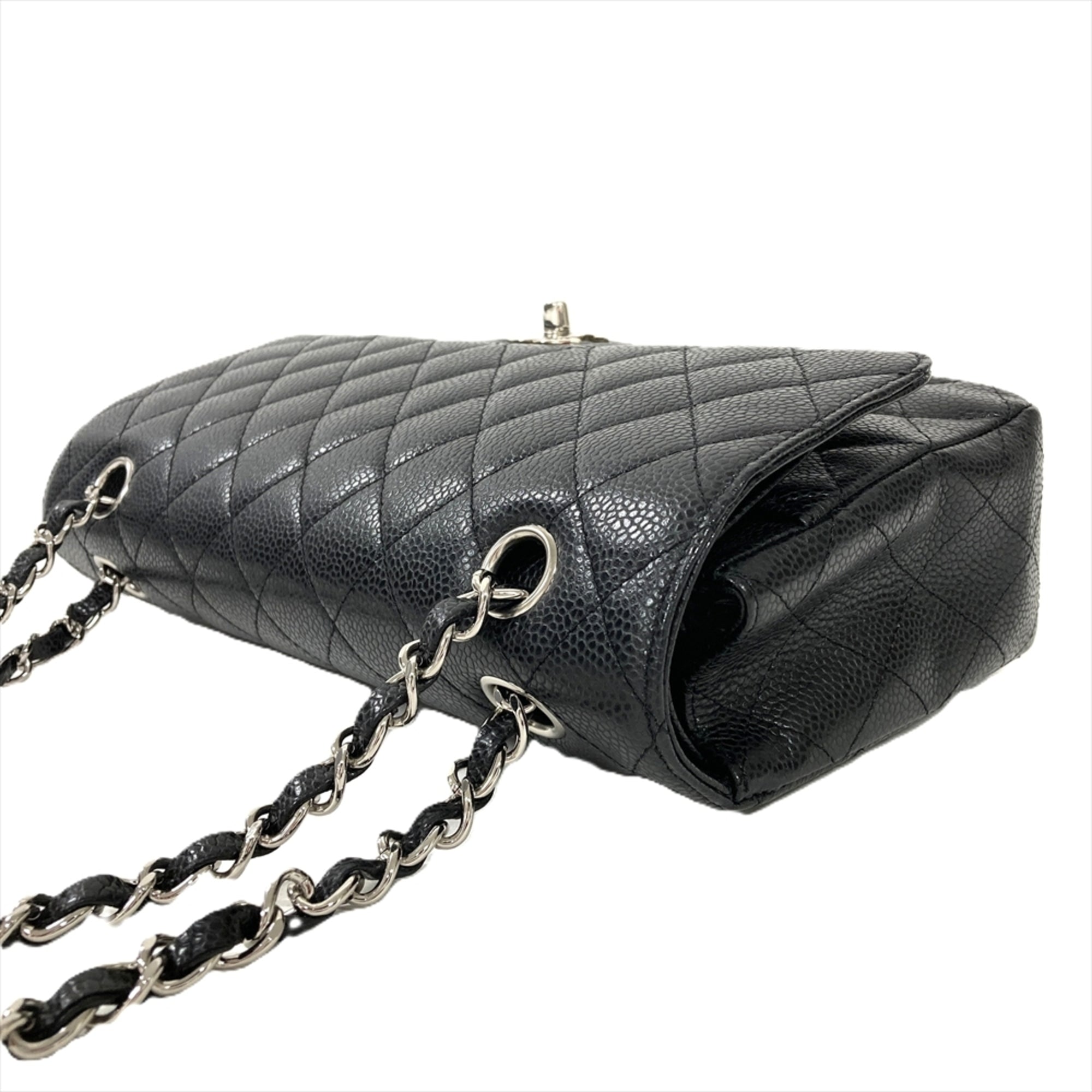 Chanel Matelasse Black Grained Calfskin Shoulder Bag (Pre-Owned)