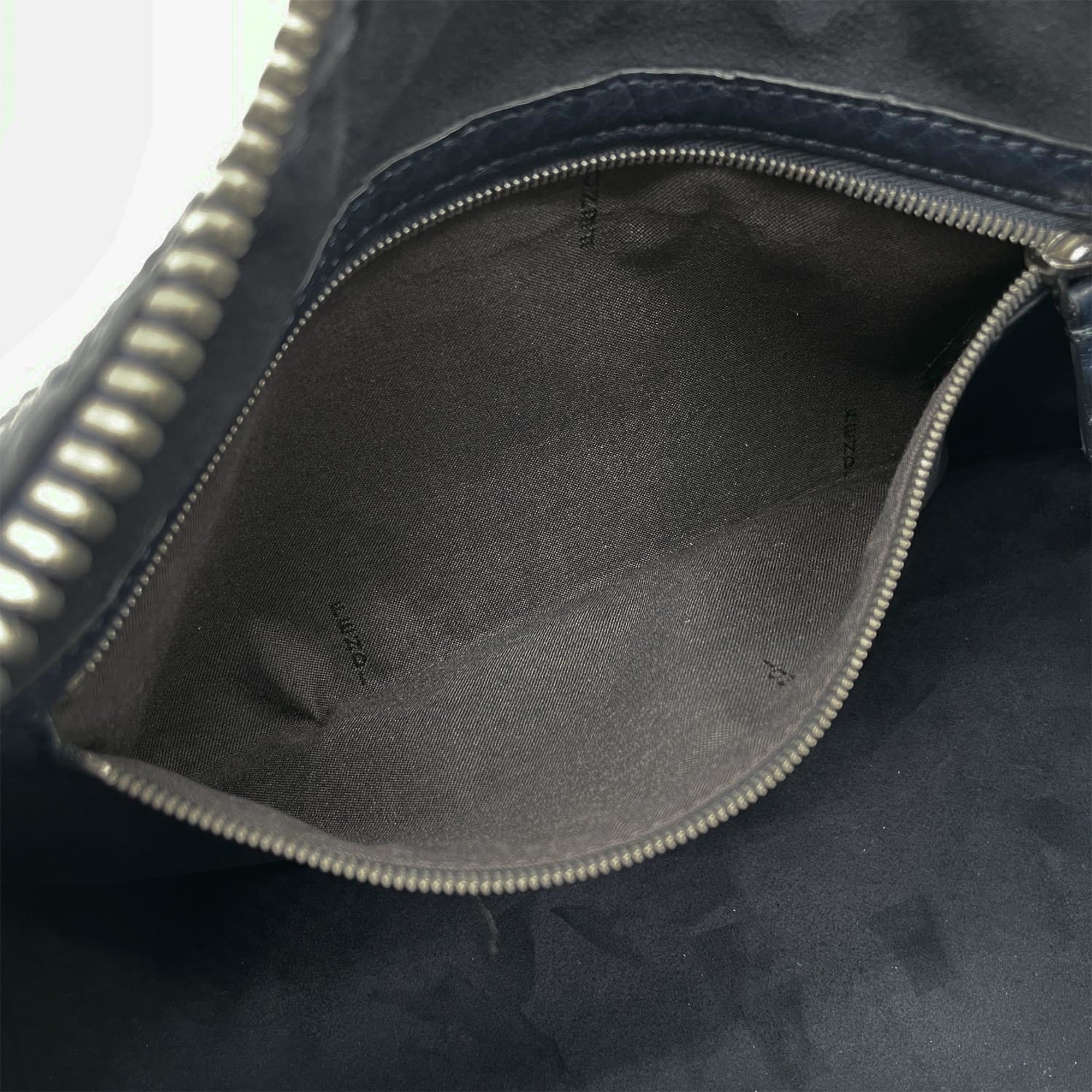 Fendi Navy Leather Boston Bag Shoulder Bag (Pre-Owned)