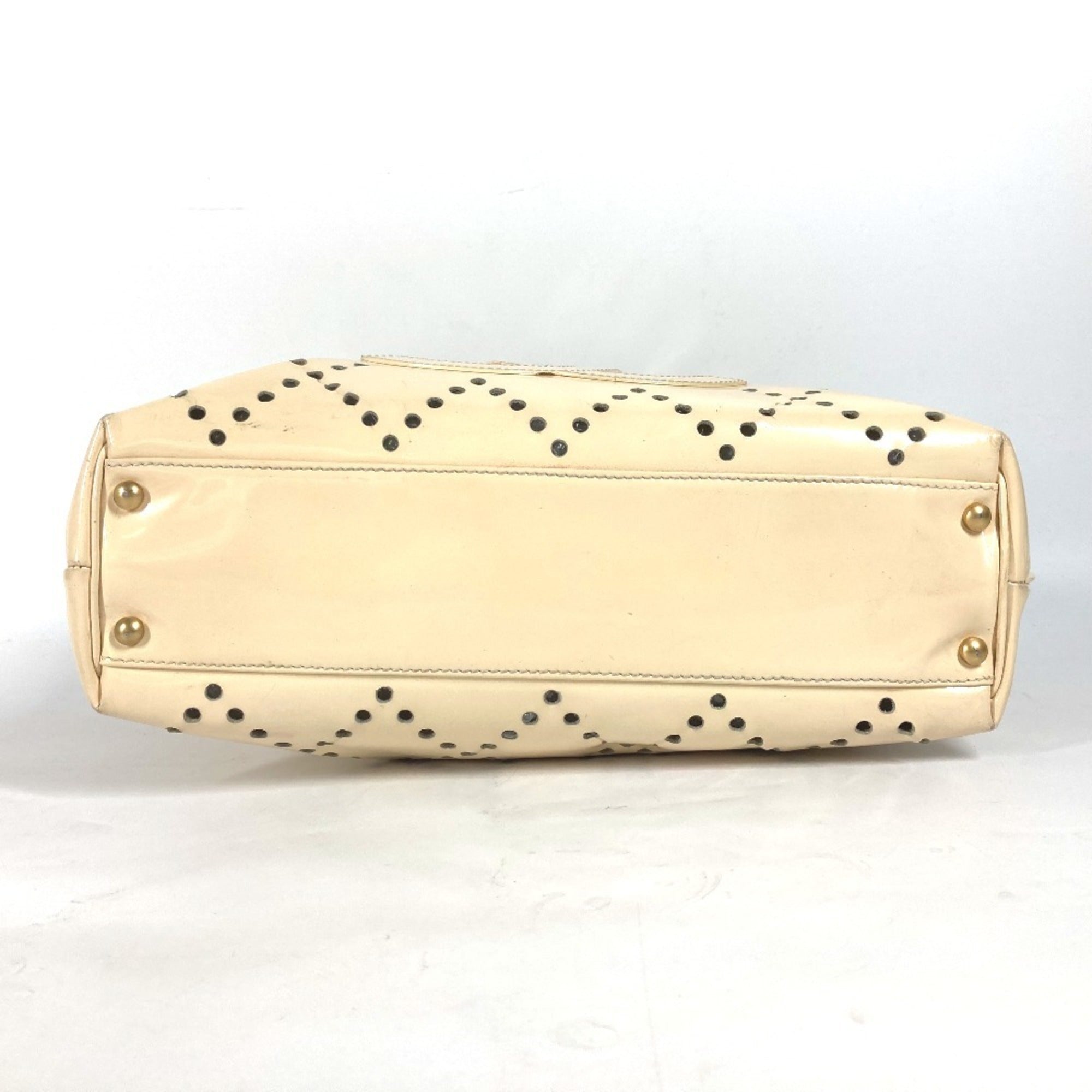 Chanel Ivory Shoulder Bag Tote Bag (Pre-Owned)