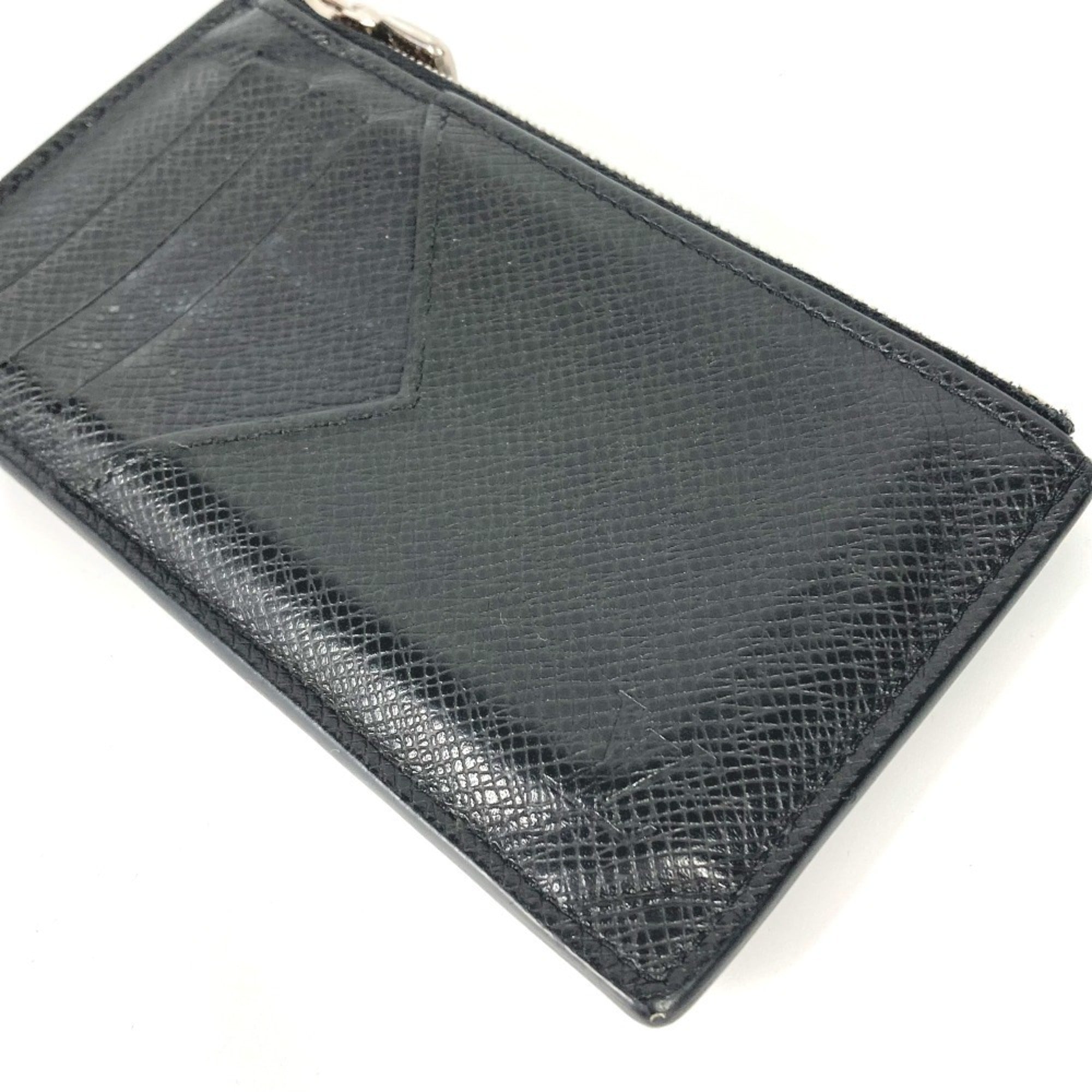 Louis Vuitton Taiga Black Taiga Leather Coin Purse/Coin Case (Pre-Owned)