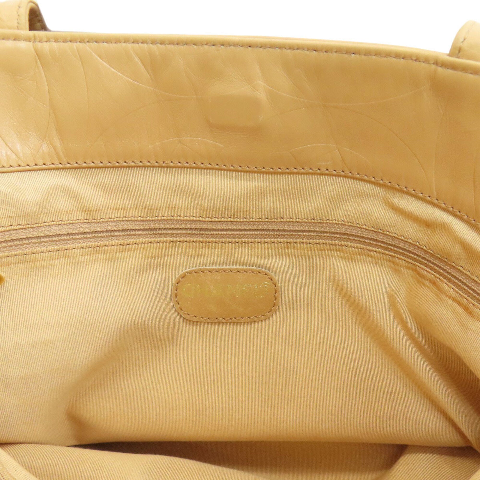 Chanel Beige Leather Tote Bag (Pre-Owned)