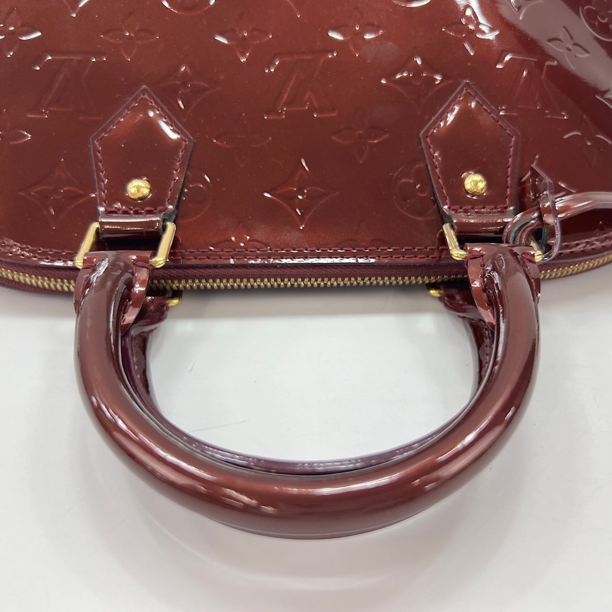 Louis Vuitton Monogram Vernis Red Color Handbag (Pre-Owned)