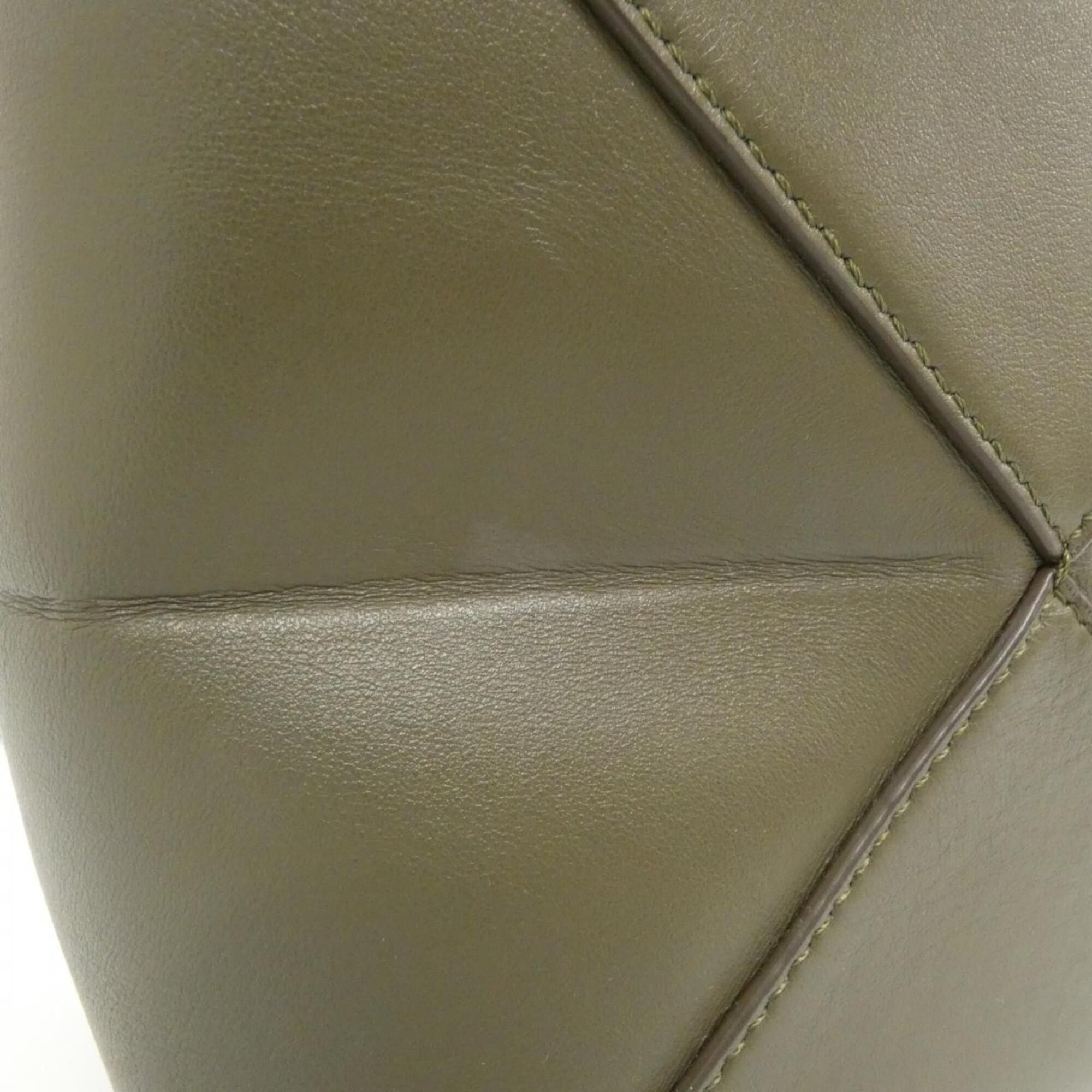 Loewe Dark Khaki Green Leather Handbag (Pre-Owned)