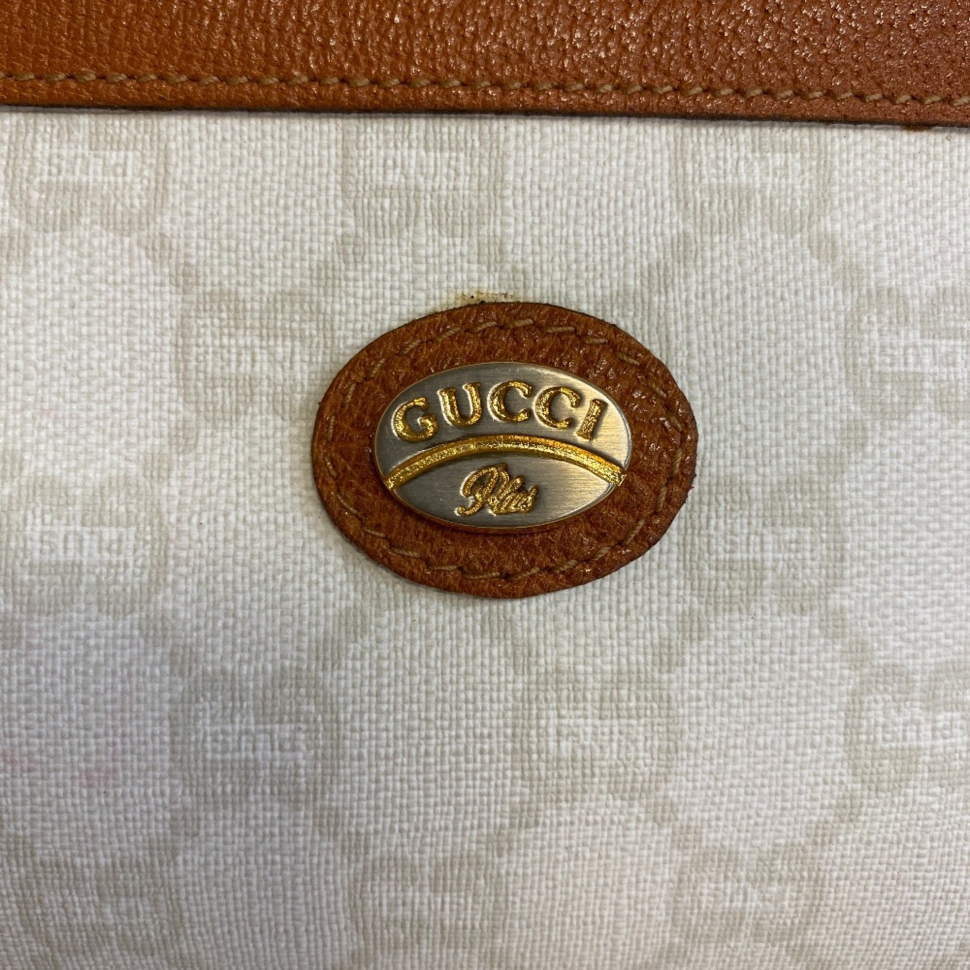 Gucci Gg Plus White Pvc Clutch Bag (Pre-Owned)