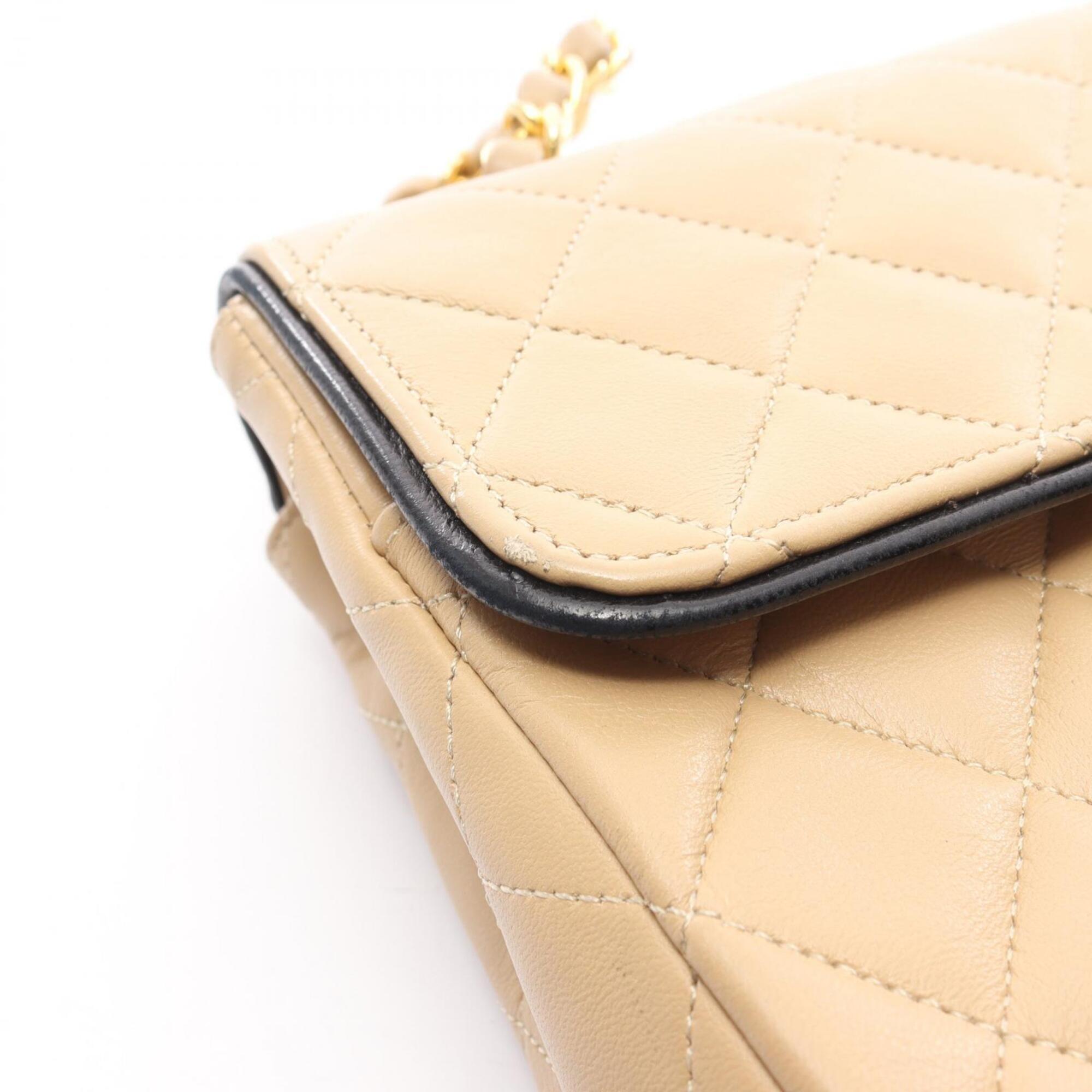 Chanel Matelasse Beige Leather Shoulder Bag (Pre-Owned)